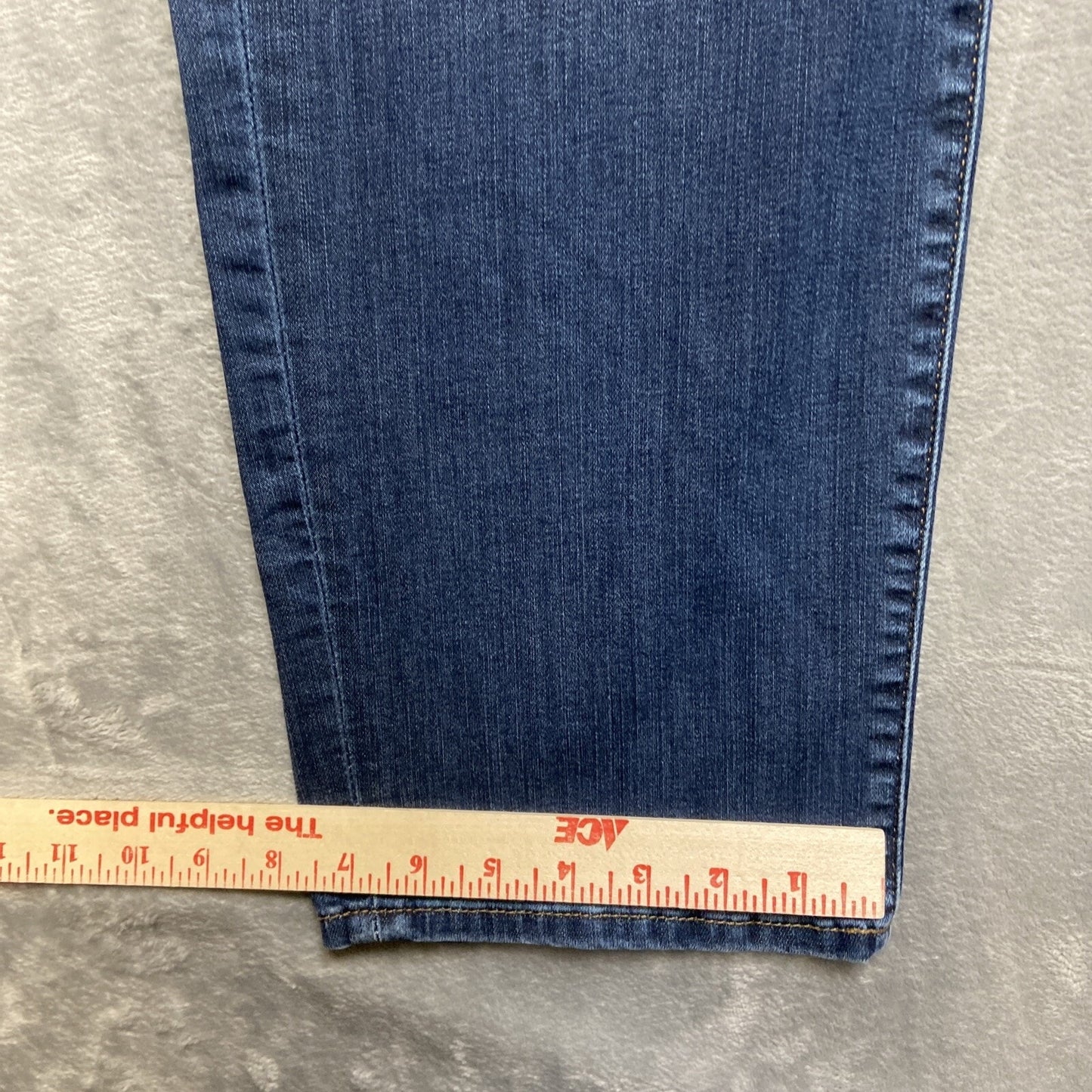 34 Heritage Courage Mid Rise Straight Jeans Men’s Size 40x32 Blue Denim EUC