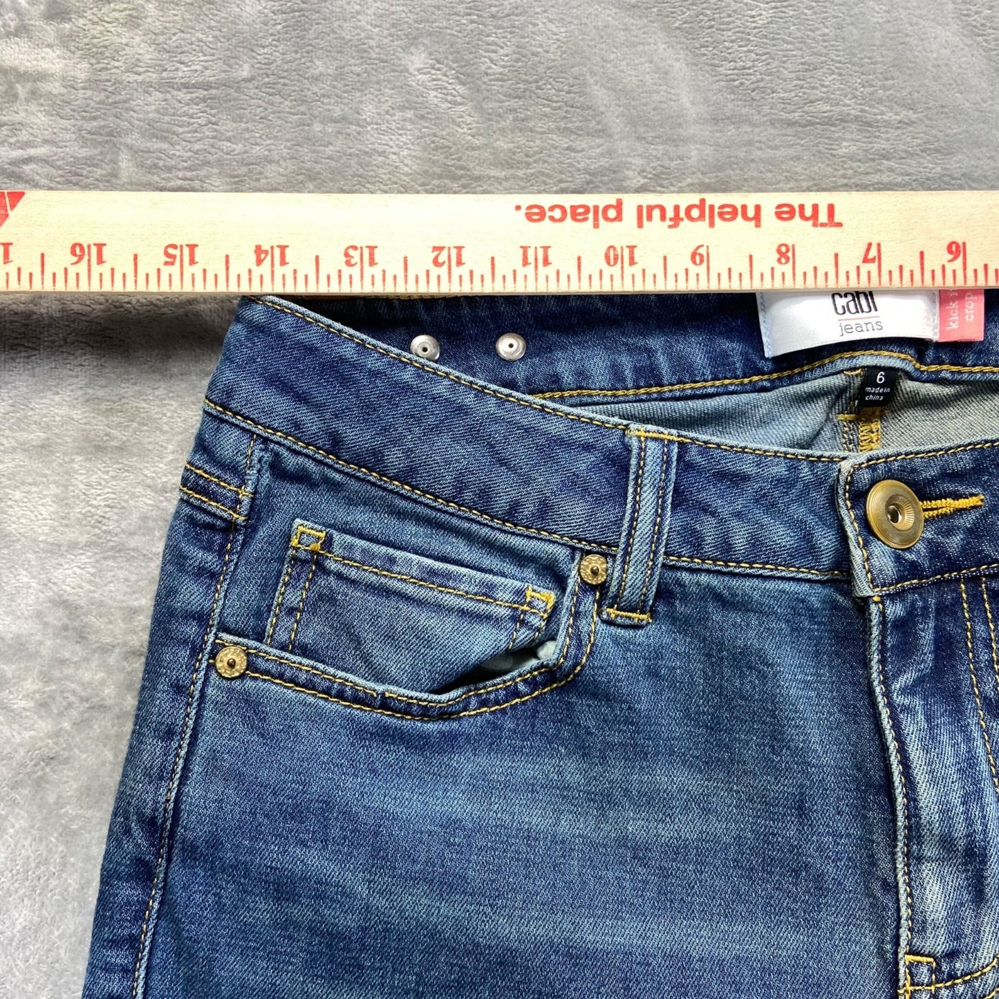 Cabi Kick It Crop Jeans Women's Size 6 Blue Denim Casual