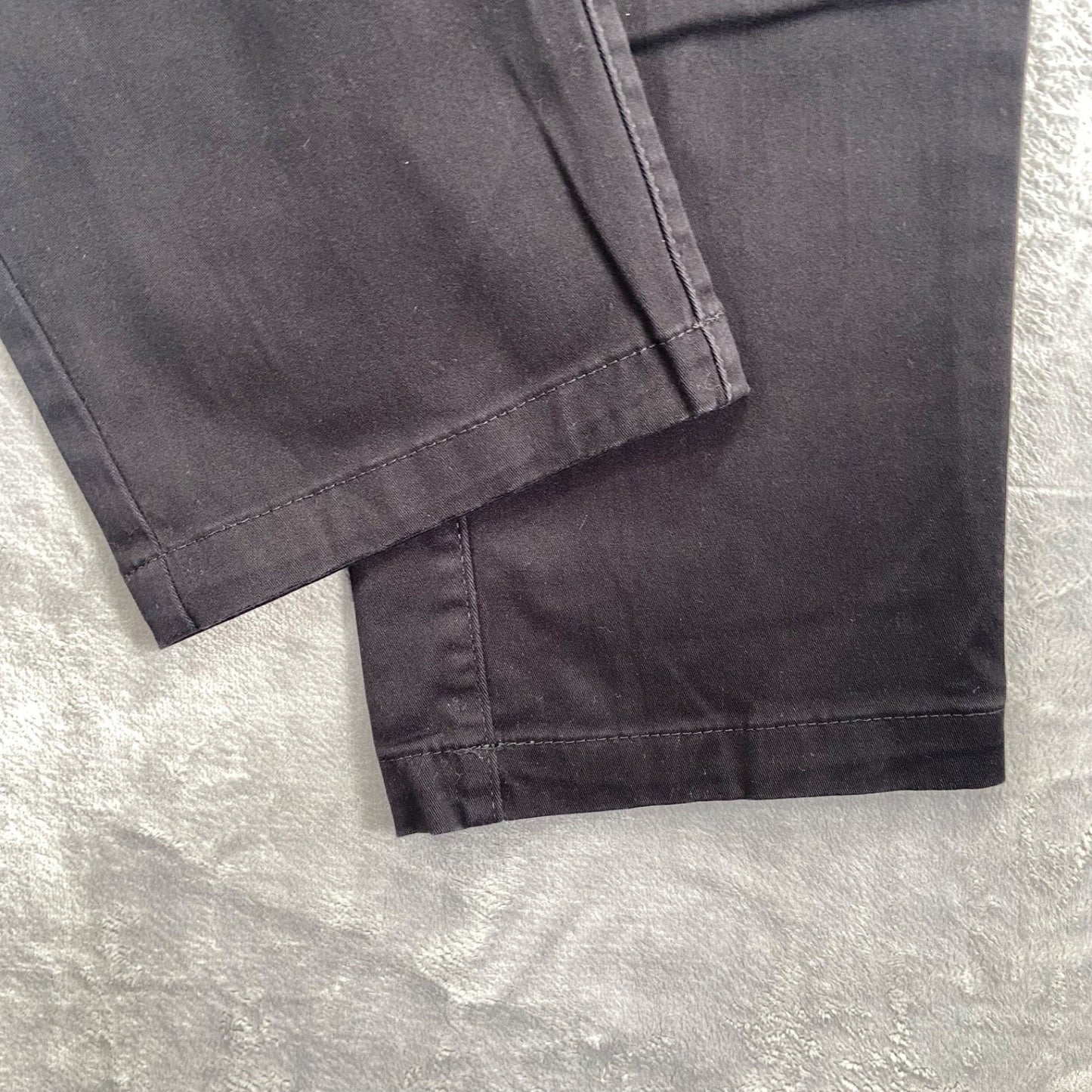 Lee Men's Extreme Comfort MVP Chinos Relaxed Fit 36x30 Black