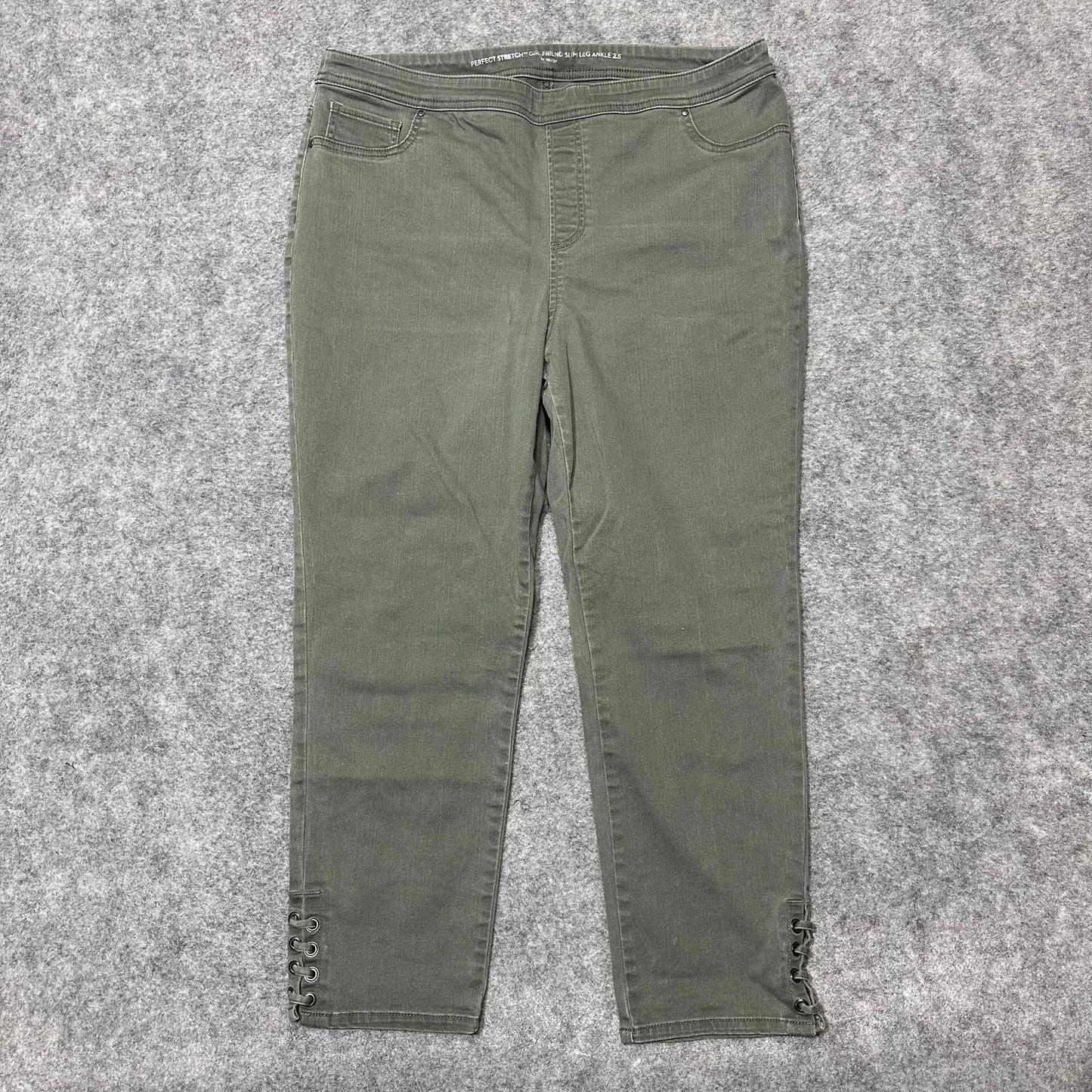 Chicos Women's Perfect Stretch Girlfriend Slim Ankle Jeans Size 25 Green Denim