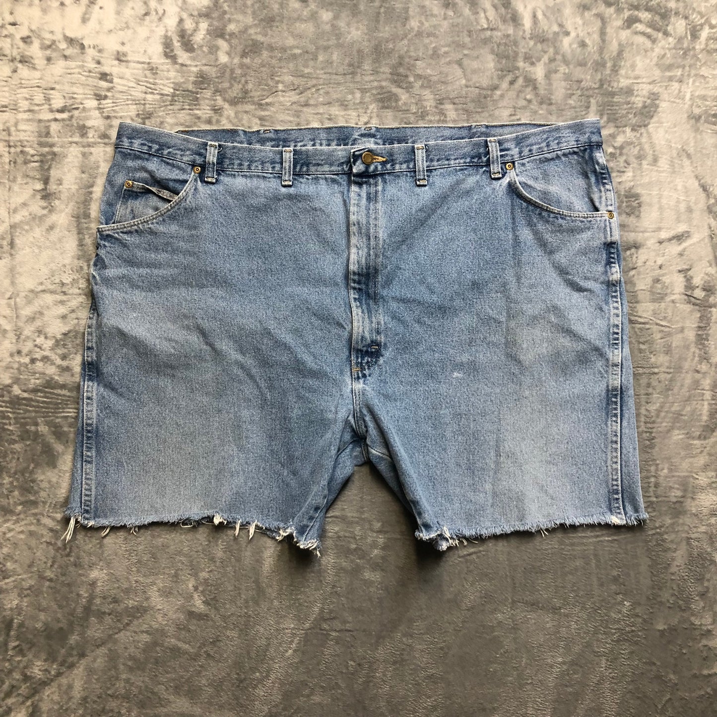 Wrangler Bermuda Jean Shorts Men's Size 51 Light Blue Denim