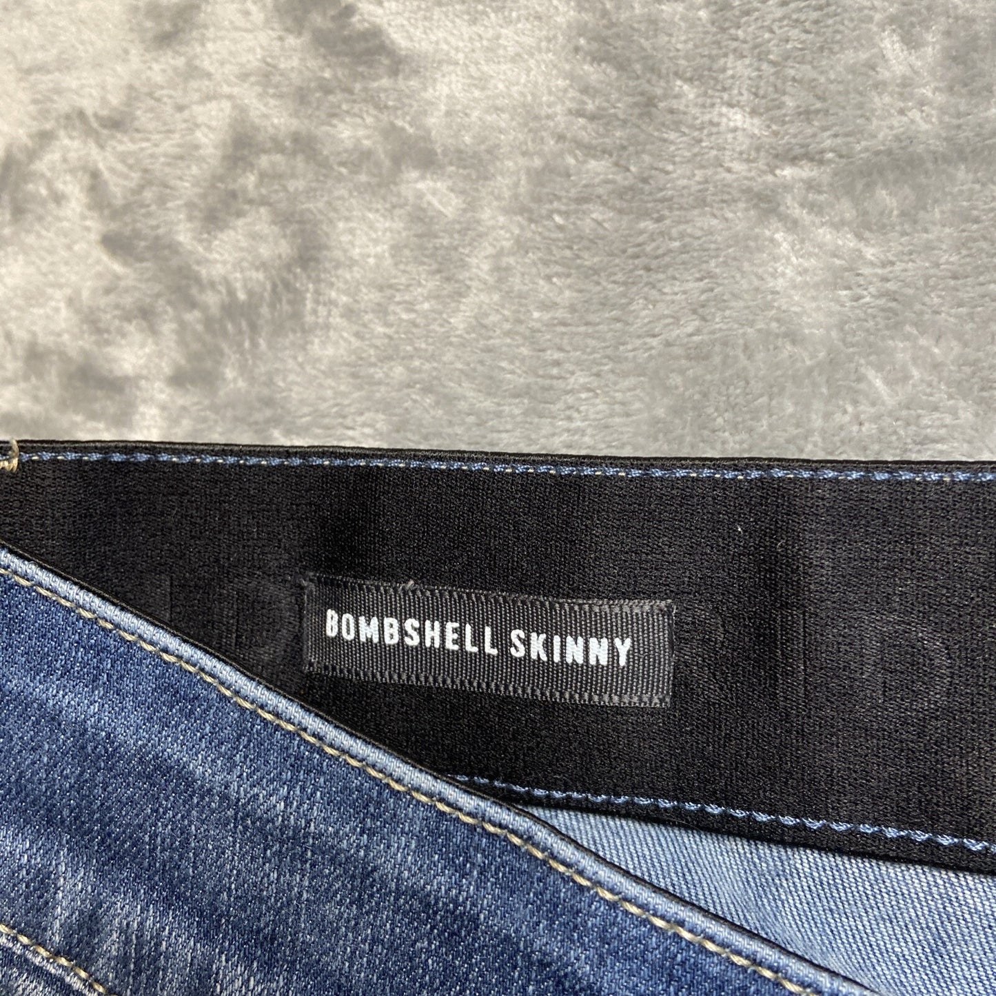 Torrid Premium Bombshell Skinny Jeans Women’s Size 16R Dark Blue