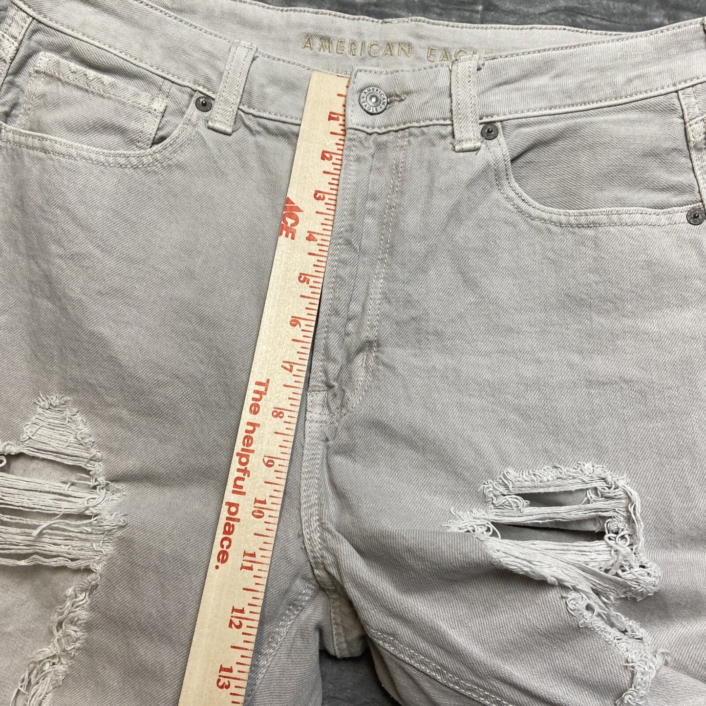 American Eagle Outfitters Mom Jean Distressed Skinny Jeans Women's Size 12 Gray