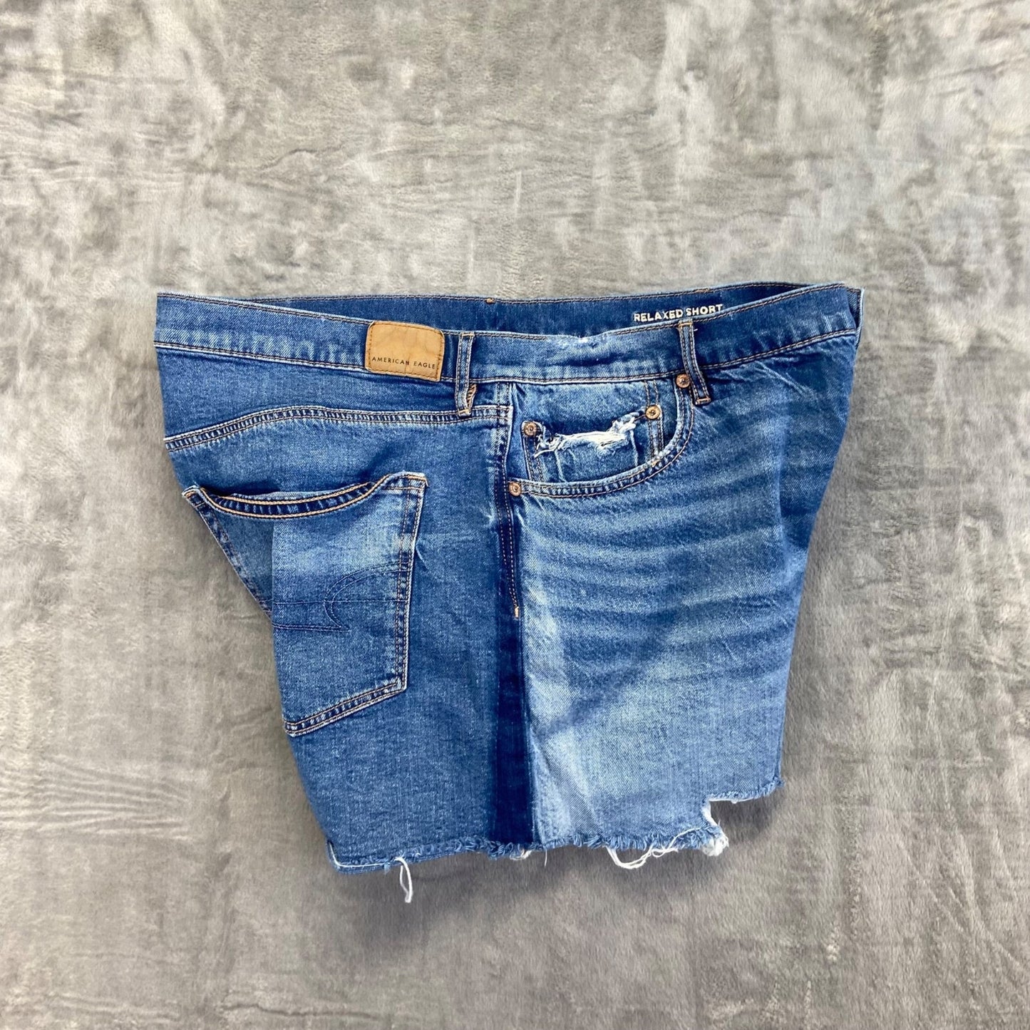 American Eagle Women's Strigid Relaxed Short Size 14 Blue Denim Cut Off Shorts