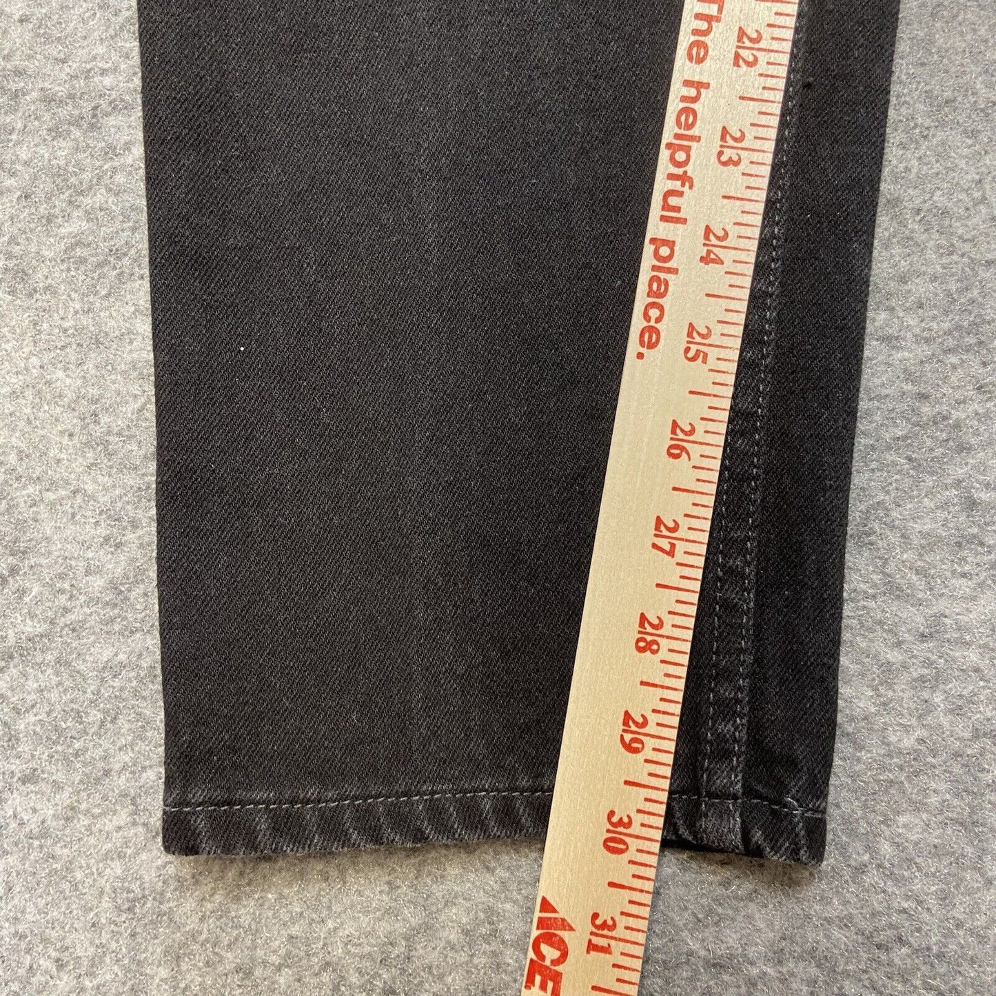 Vintage Levi's 550 Relaxed Fit Tapered Leg Jeans Women's Size 13 Med Black Denim