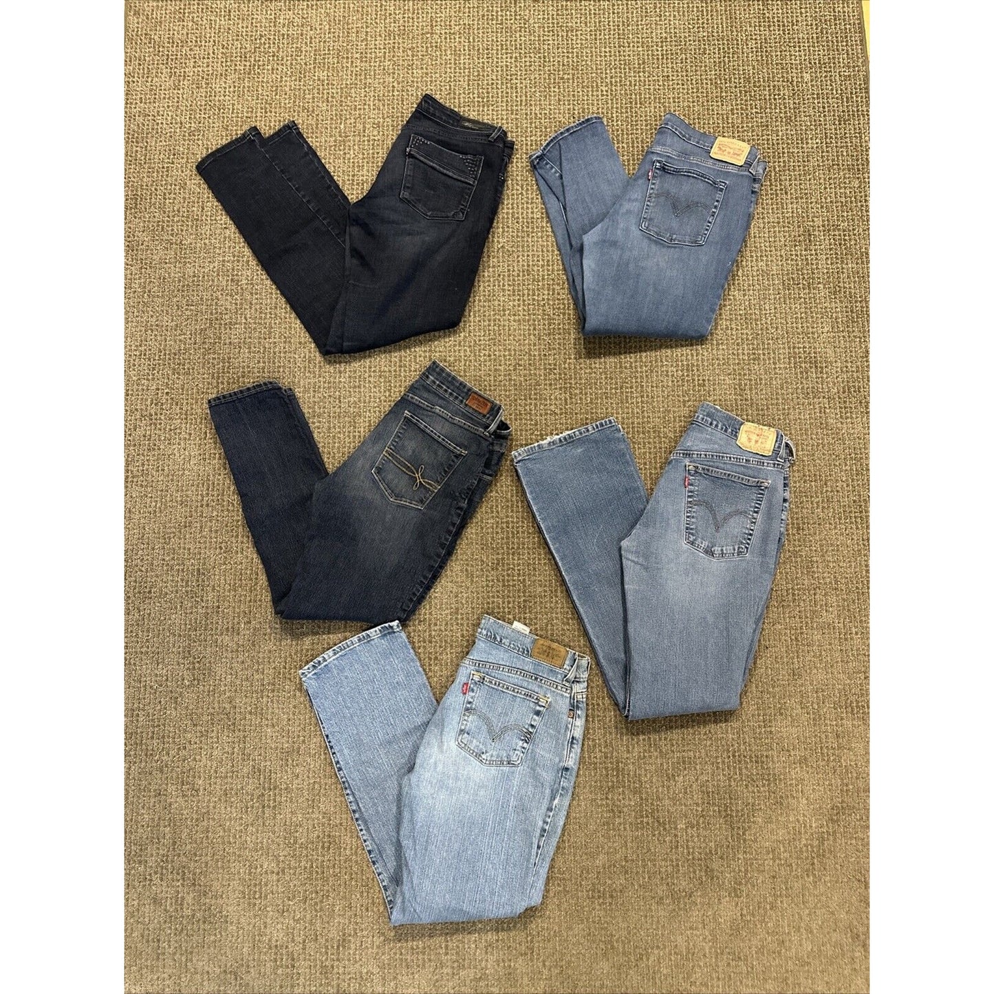 Lot of 25 Levi's Women's Mixed Sizes Styles Grade A / B Work Jeans Blue Black Beige Denim