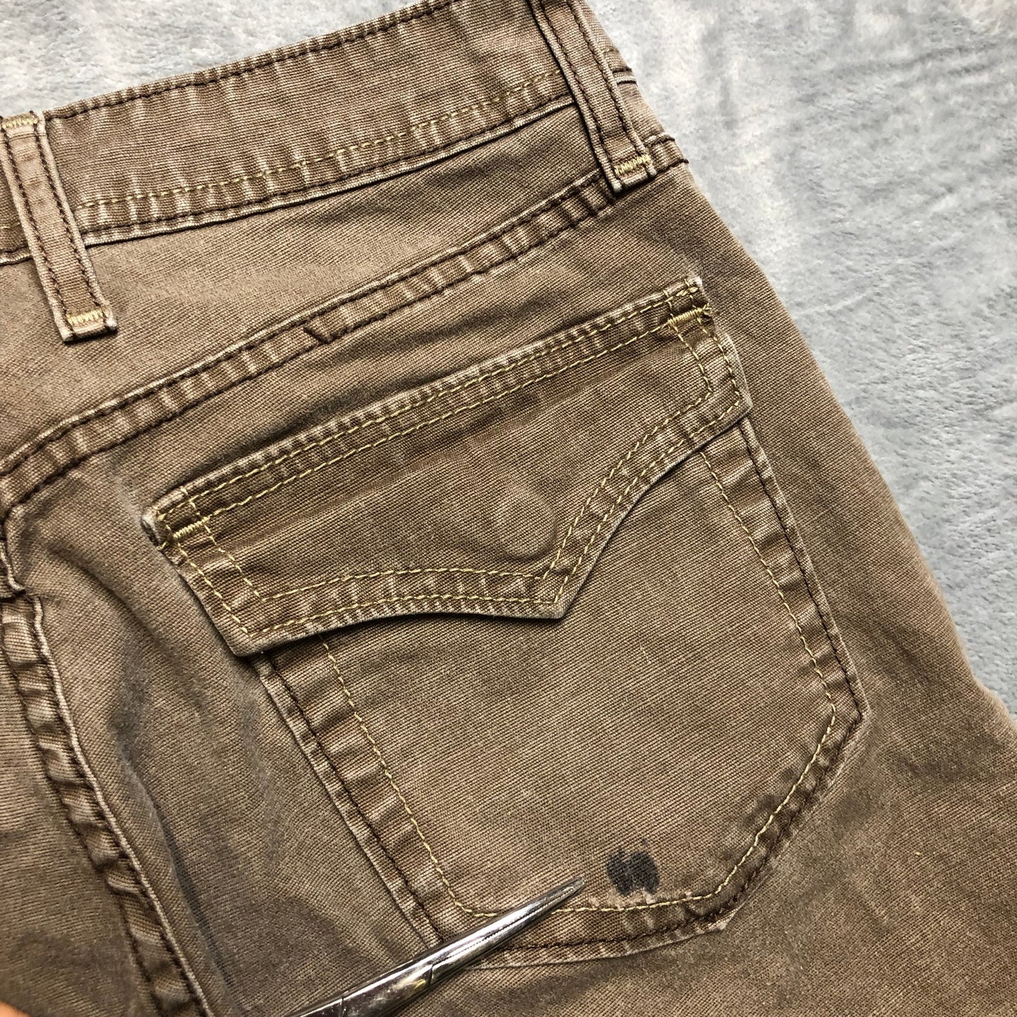 Vintage Levi's Straight Capri Pants Women's Size 7 Brown