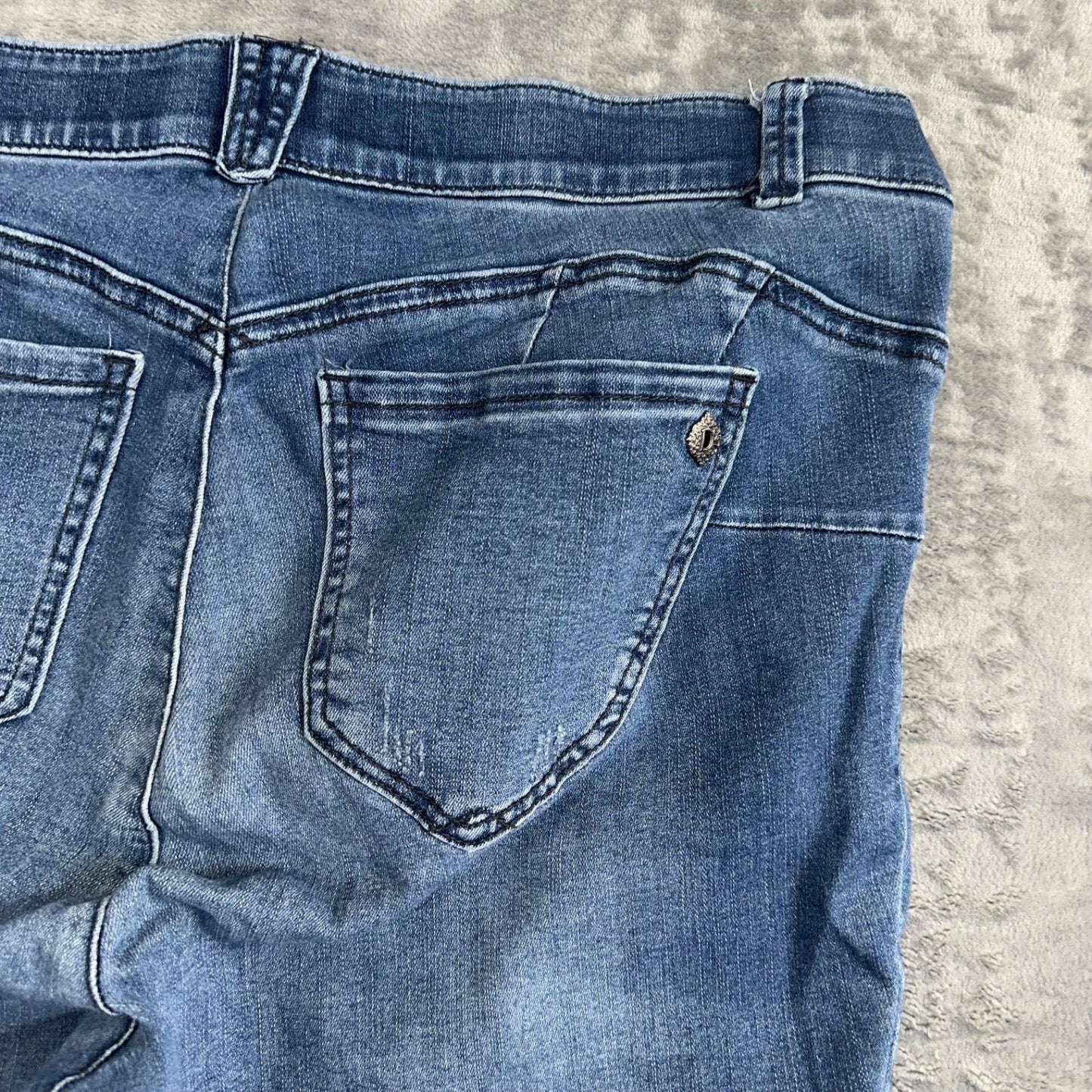 Democracy Ab Solution Straight Leg Jeans Women's Size 16W Blue Distressed