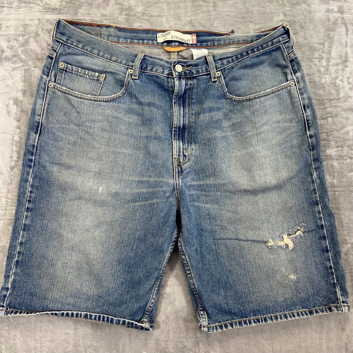 Levi's Men's Loose Straight Denim Shorts Size 36 Blue Distressed