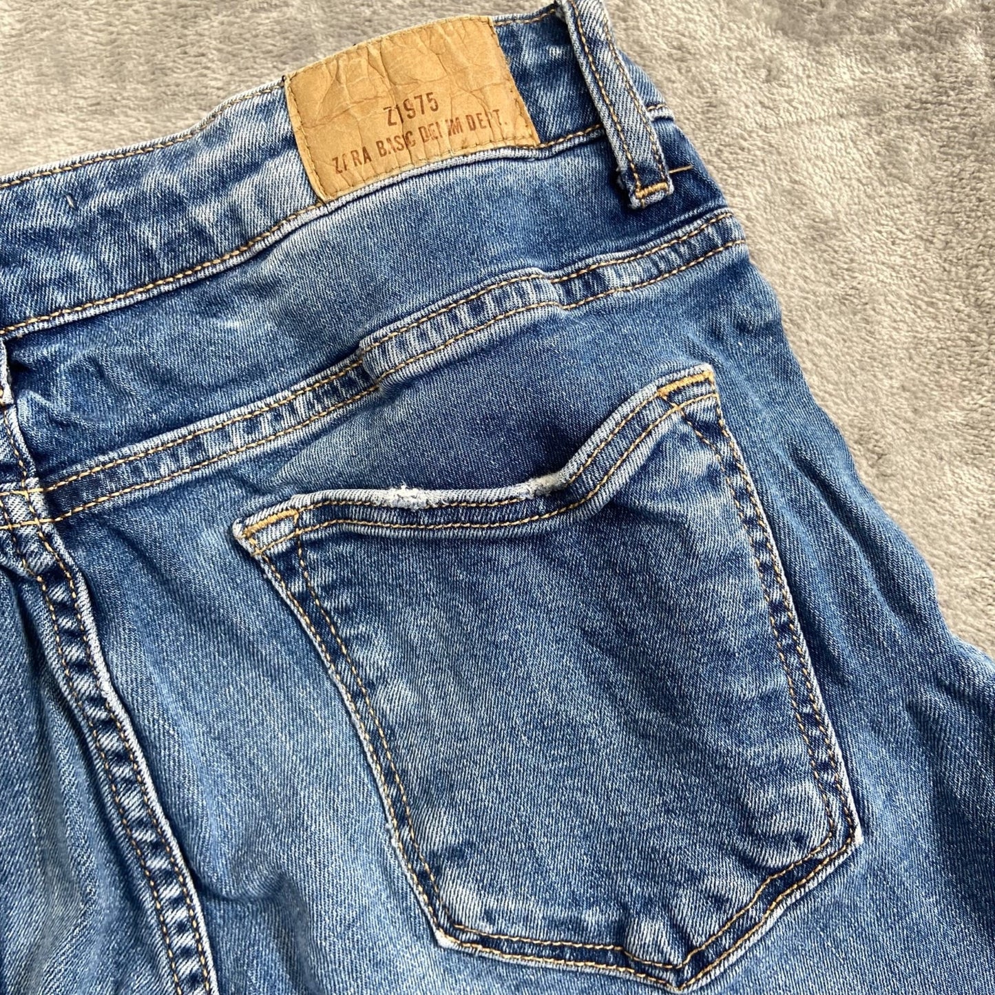Zara Basic Z1975 Distressed Skinny Jeans Women's Size 36 Blue Denim