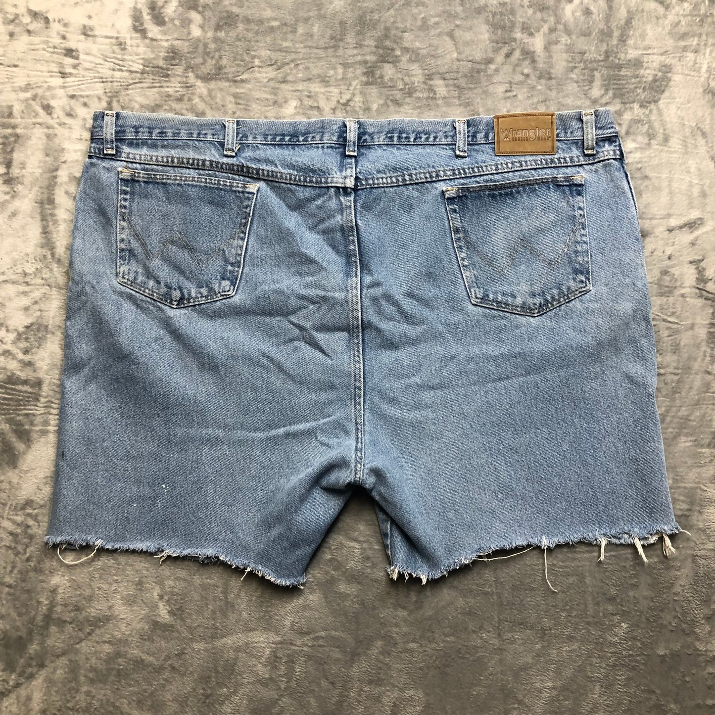 Wrangler Bermuda Jean Shorts Men's Size 51 Light Blue Denim