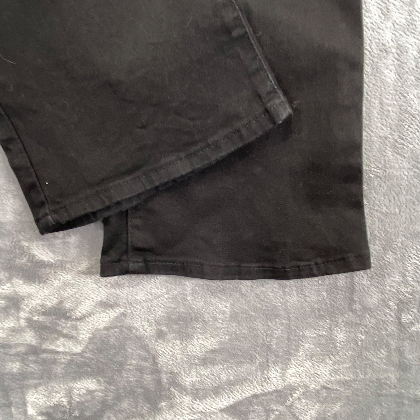 Levi's 725 High Rise Bootcut Jeans Women's Size 29 Black Cotton Blend