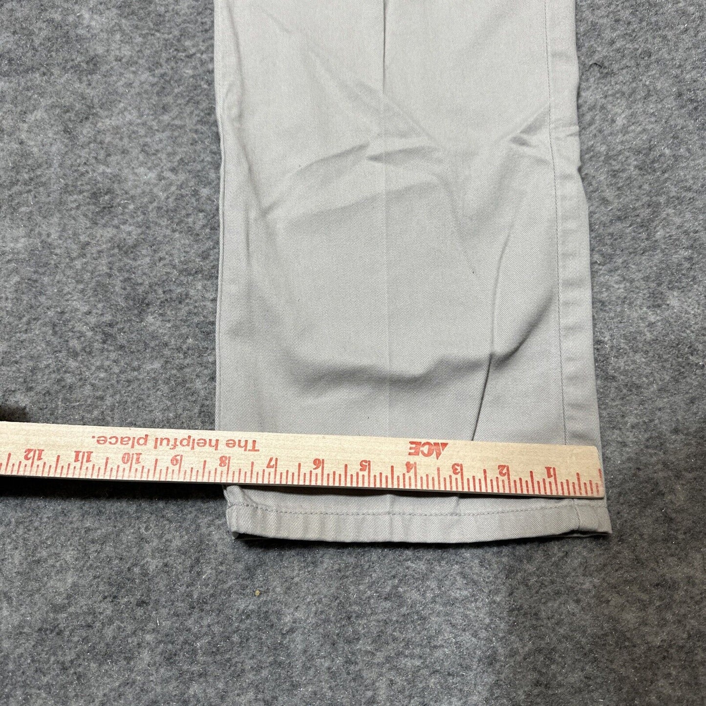 Timber Creek By Wrangler 69901PT Men's Straight Pleated Chino Pants Size 33x30