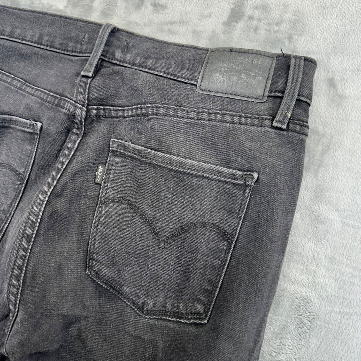 Levi's Women's 311 Shaping Skinny Jeans Size 29 Black Distressed #2022