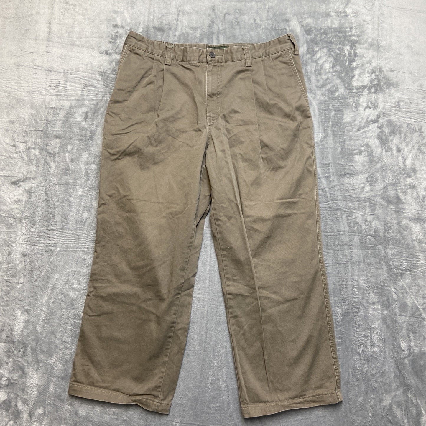 Eddie Bauer Pleated Chino Pants Men's Size 38 Green Brown Pants Olive