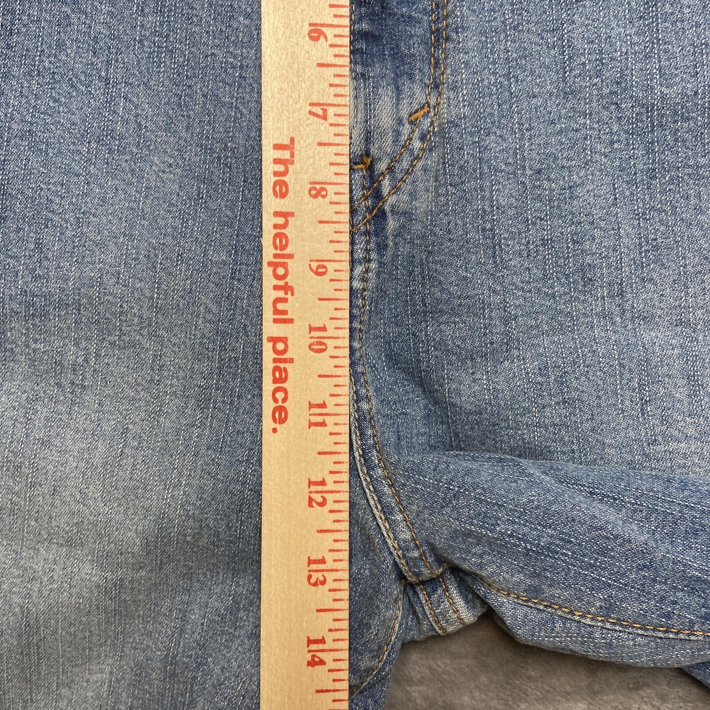 New Levi’s Relaxed Fit Tapered Leg Jeans Women’s Size 18M Blue Denim