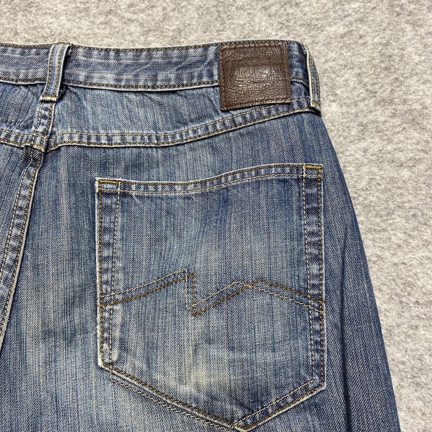Wrangler Vintage Straight Fit Jeans Men’s Size 32x31 Dark Blue Denim