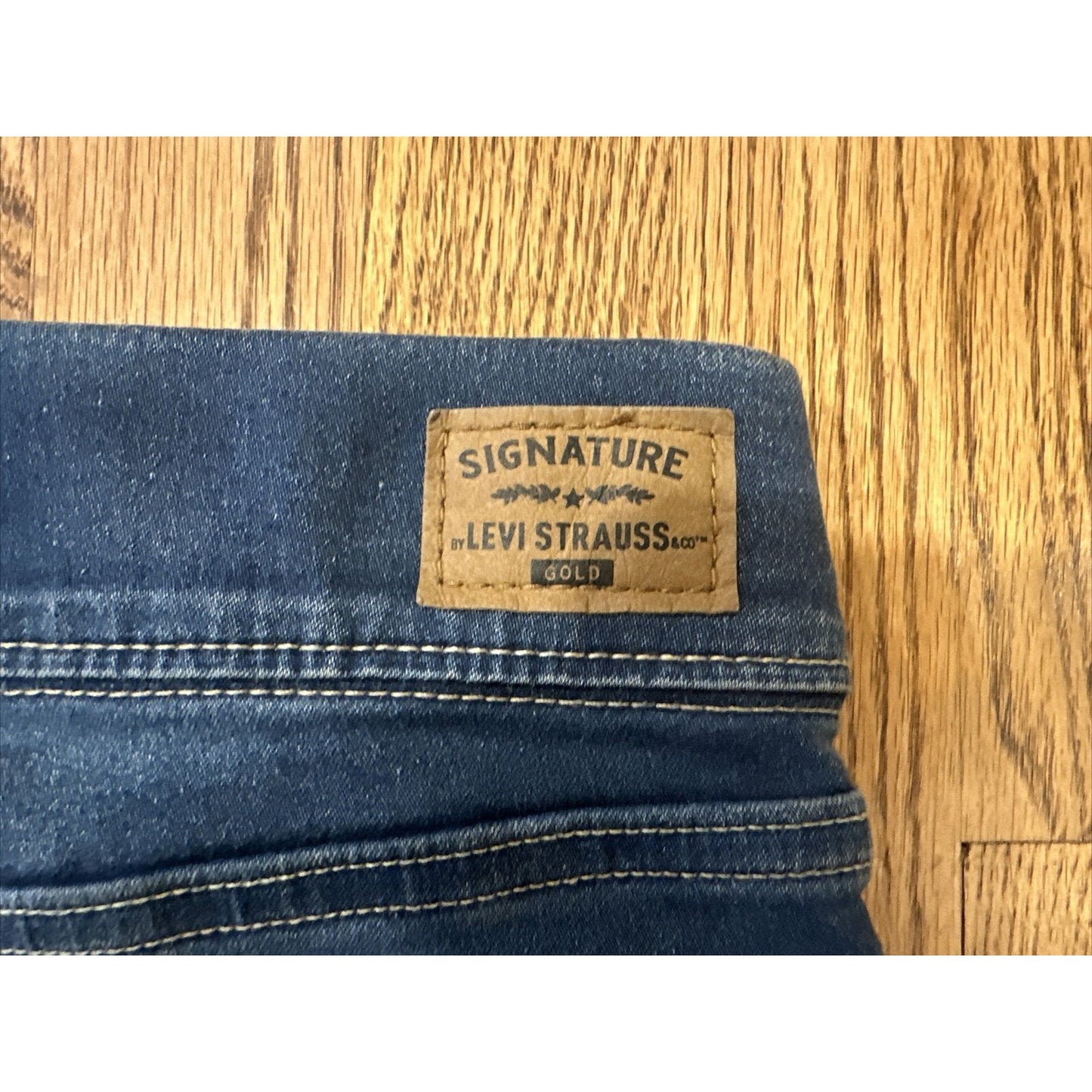 Signature by Levi Strauss Shaping Pull-On Skinny Blue Denim Jeans Size 4M