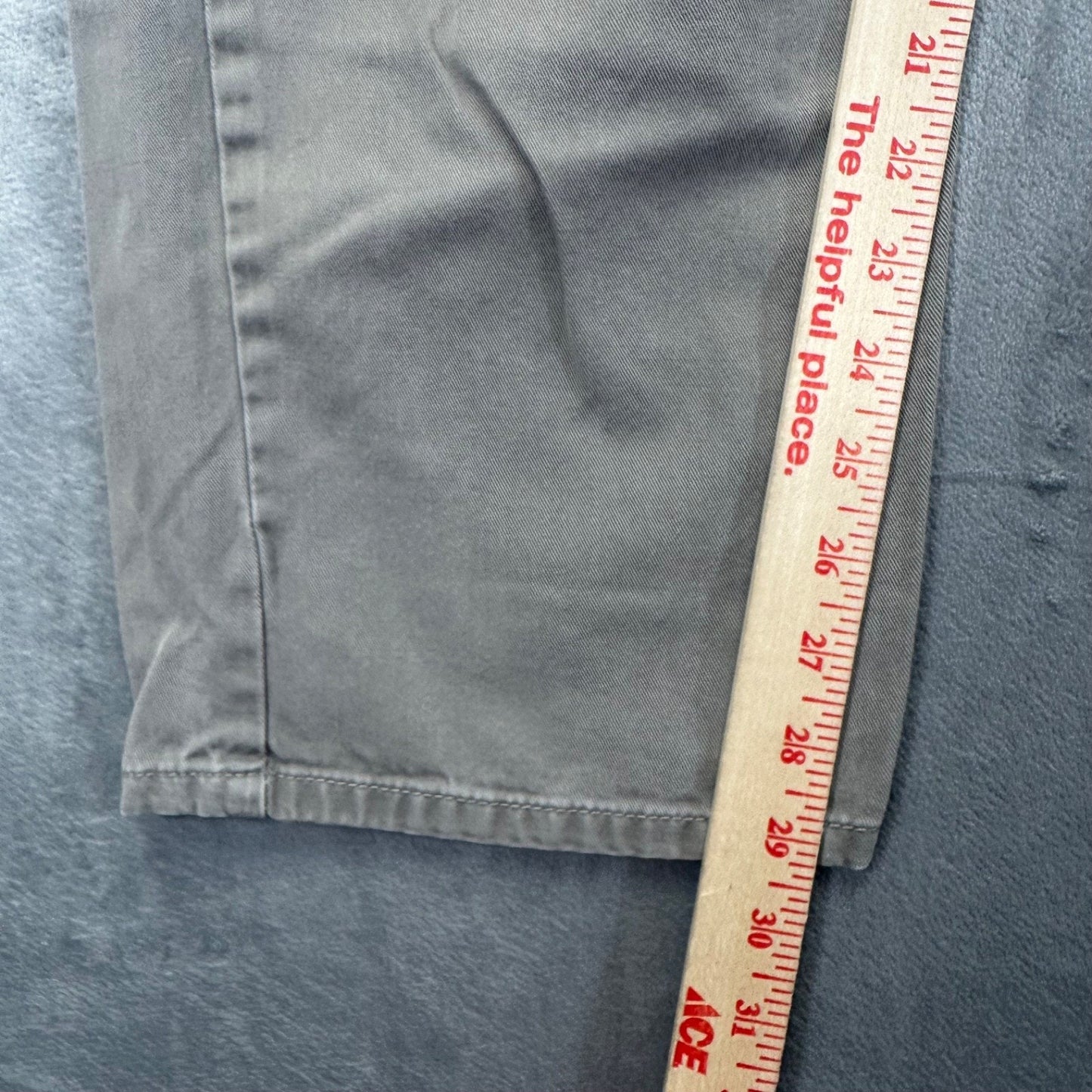 Calvin Klein Men's Easy Fit Jeans 36 Beige Denim