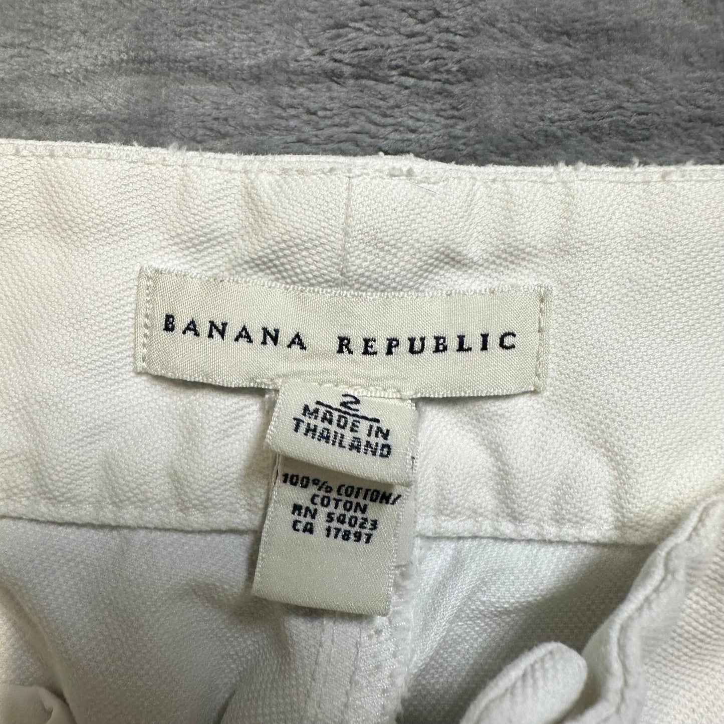 Banana Republic Low Rise Bootcut Cargo Pants Women's Size 2 White Zipper Pockets