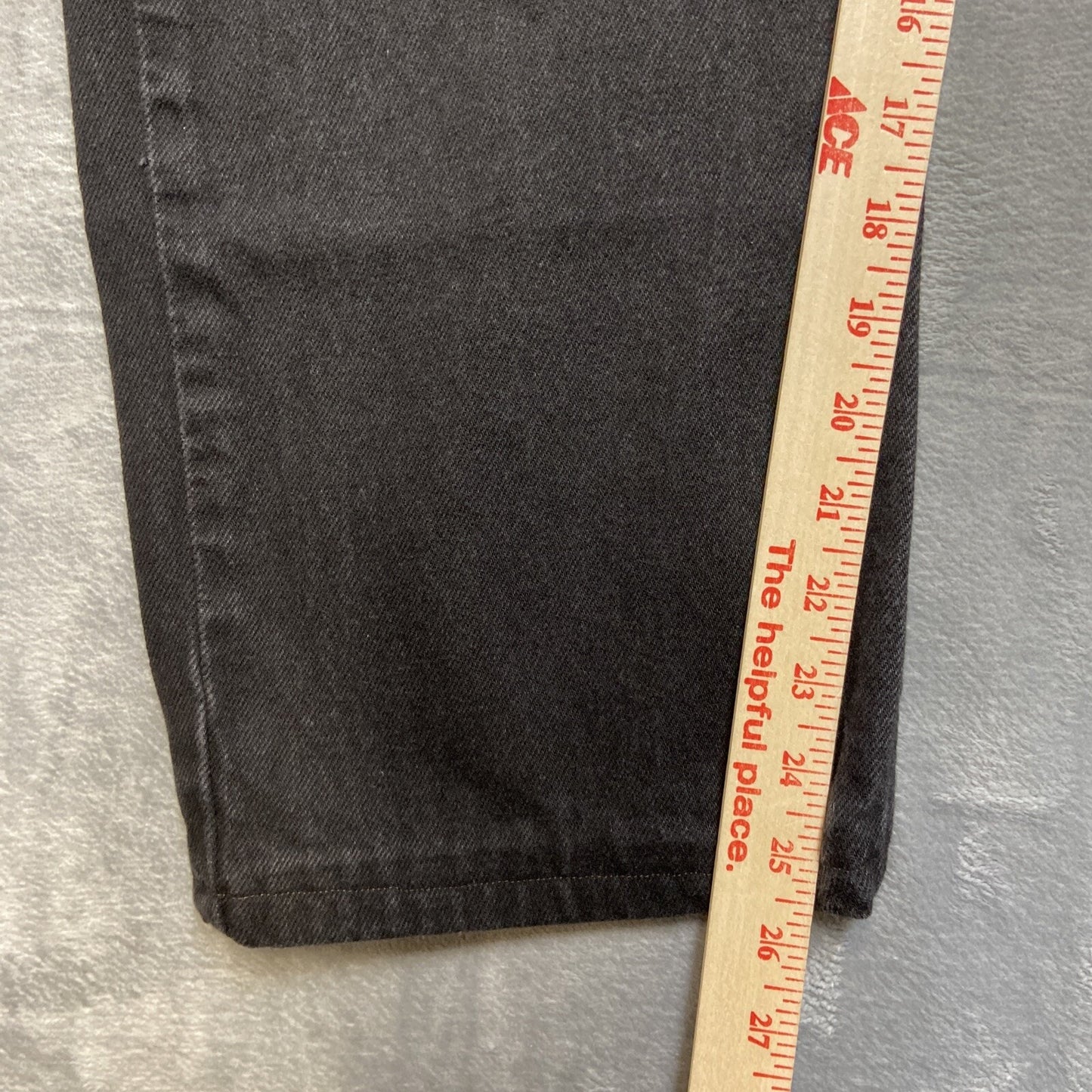 Vintage Levi's 505 Regular Fit Jeans Men's Size 36x30 Black Denim Hemmed*