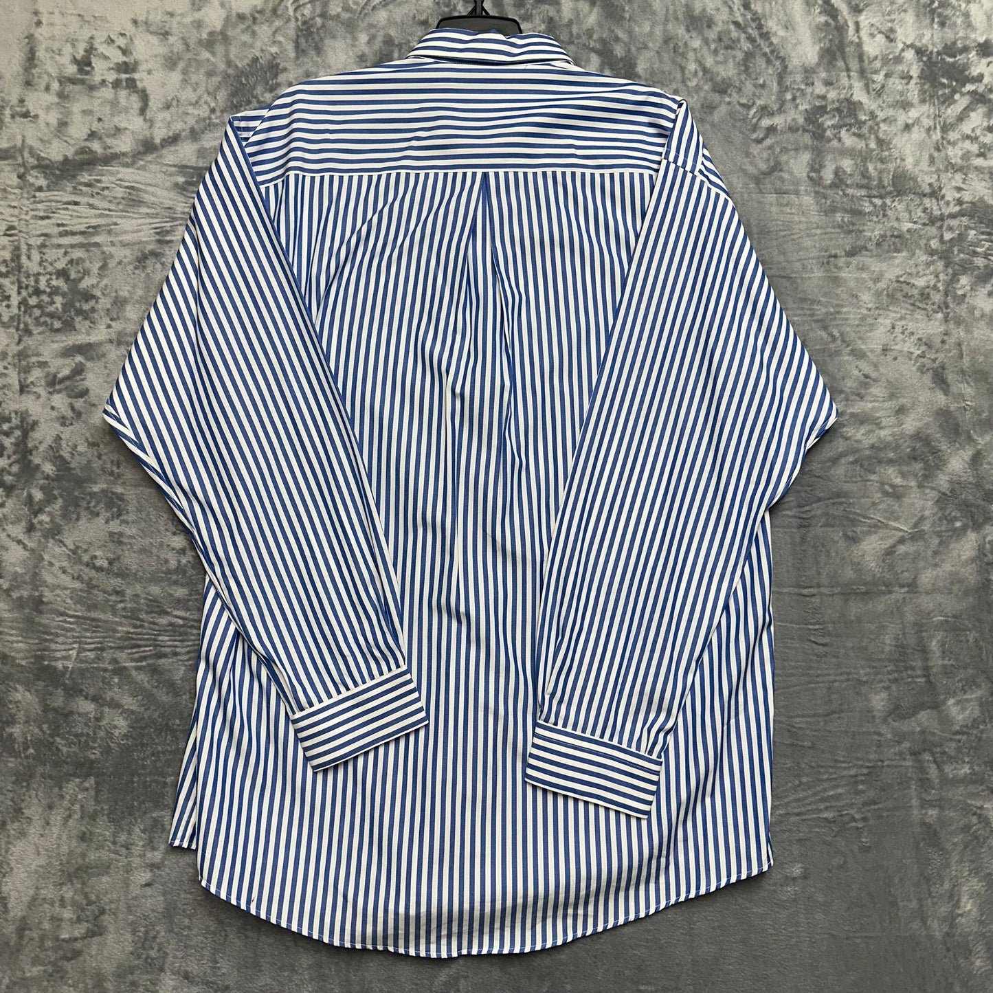 Saks Fifth Avenue Men's Pinstripe Button Down Dress Shirt Size Large Blue White