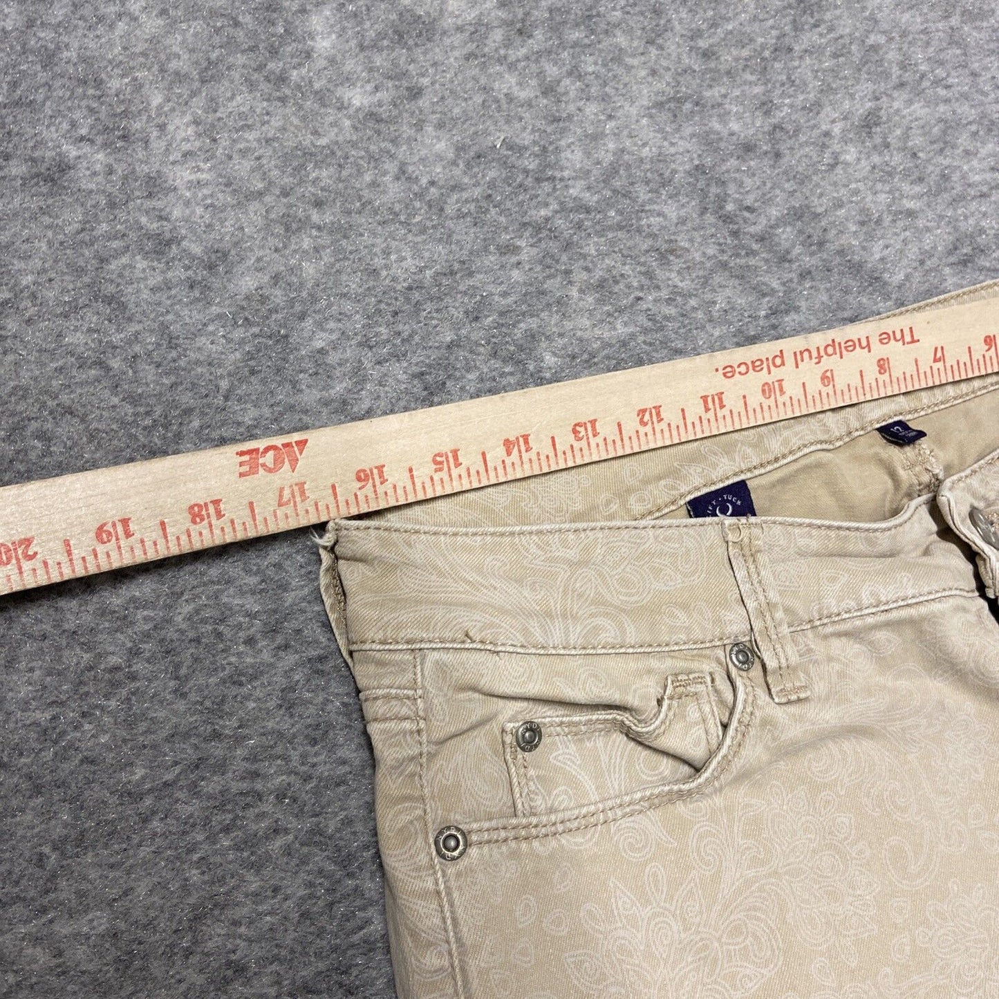 NYDJ Ankle Jeans Women's Size 12 Beige Jacquard Damask Print Patterned Jeans