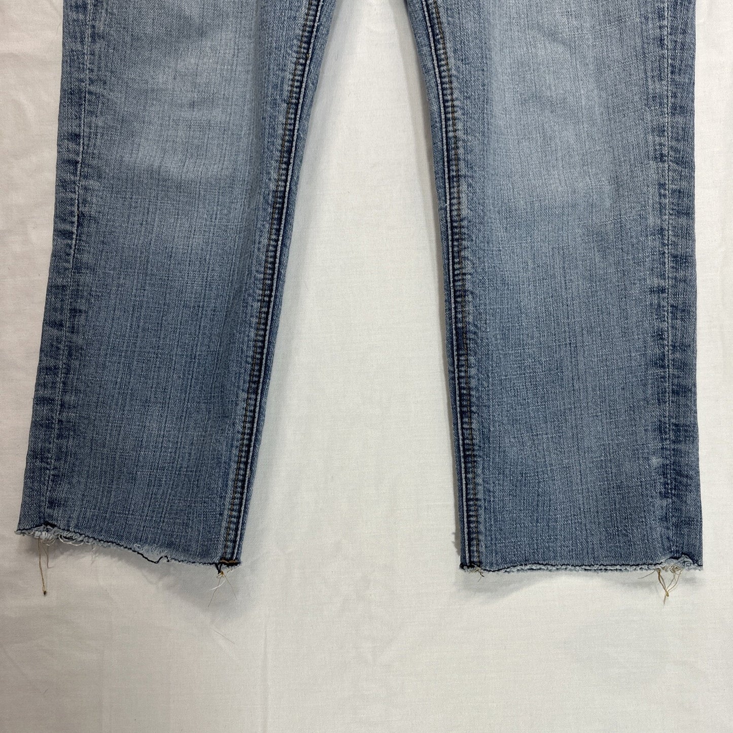 Seven7 Cropped Jeans Women’s Size 31 Blue Light Wash Stretch Denim
