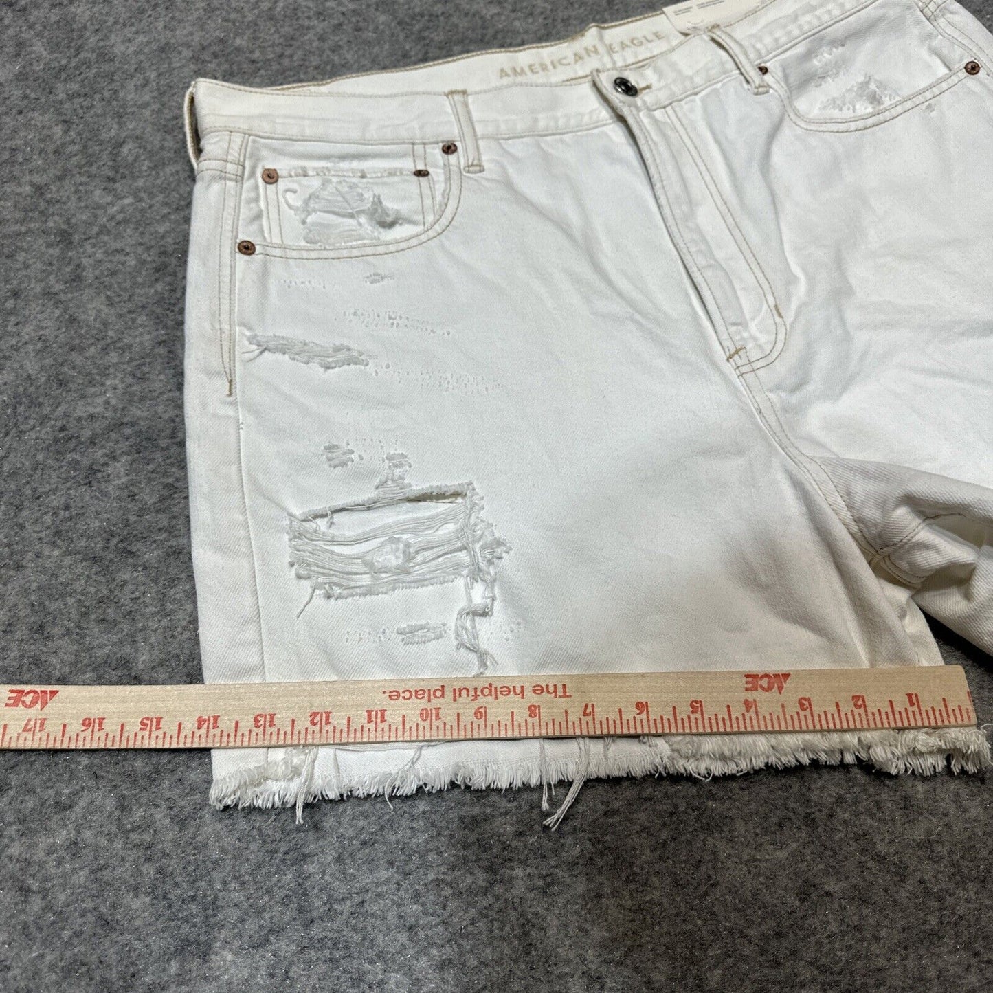 New American Eagle 90s Boyfriend Mid Length Women's Distressed Jean Shorts Sz 18