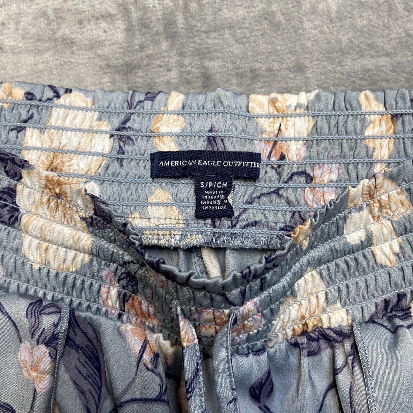 American Eagle Tulip Lounge Shorts Women’s Sz S Blue Floral Elastic Waist