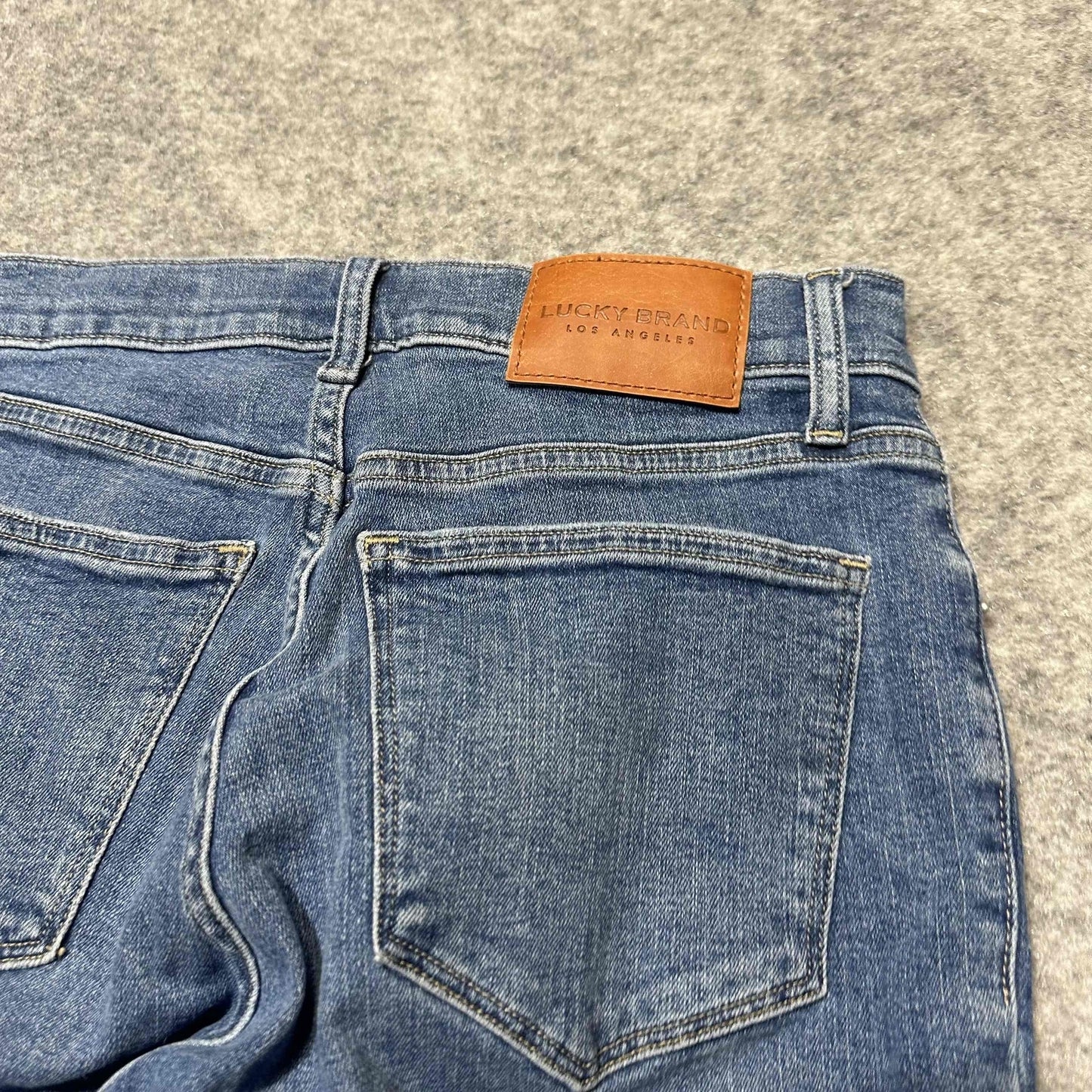 Lucky Brand Women's Ava Mid Rise Crop Skinny Jeans Size 6/28 Blue Medium Wash