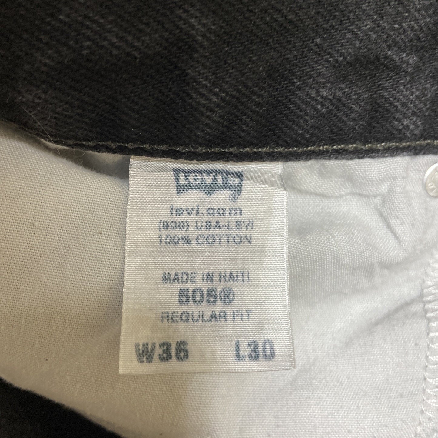 Vintage Levi's 505 Regular Fit Jeans Men's Size 36x30 Black Denim Hemmed*