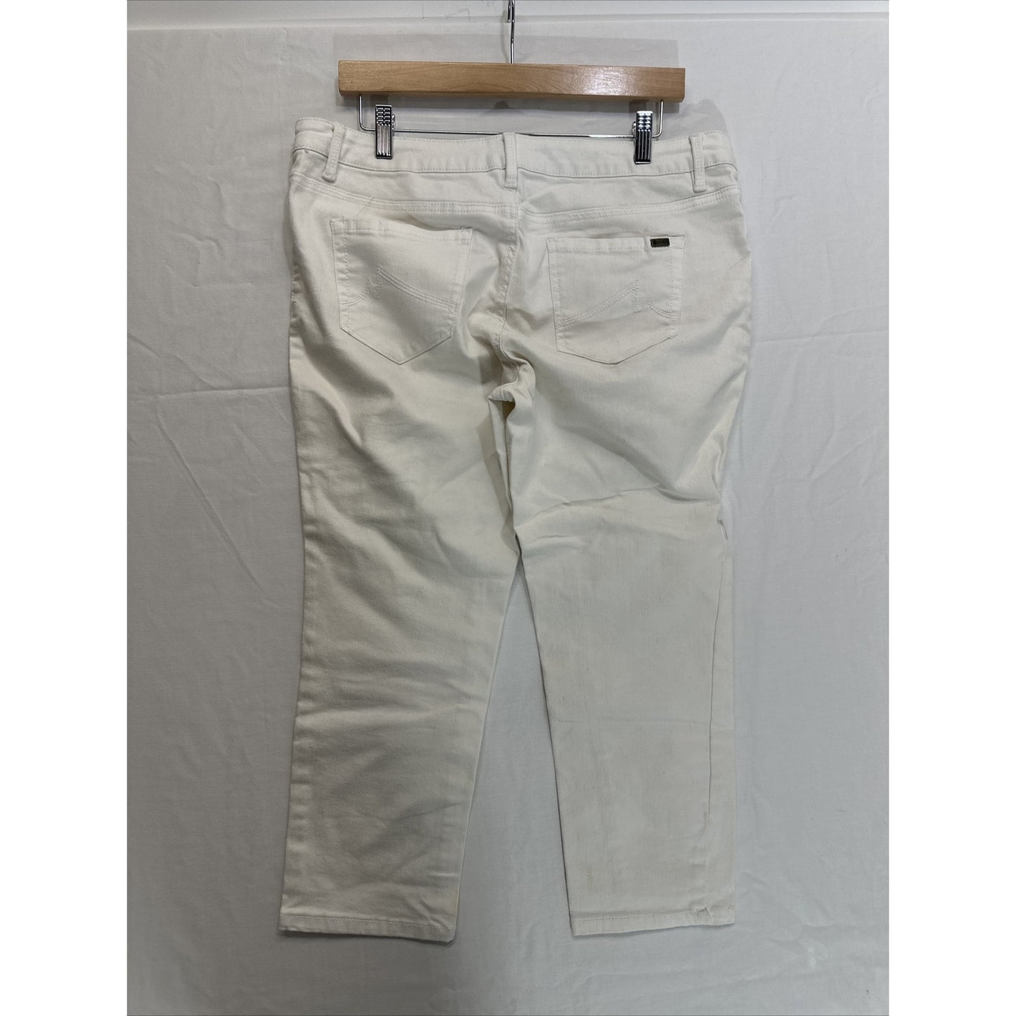 Max Jeans Women's Size 12 White Crop Denim Mid Rise Cuffed Stretch Jeans