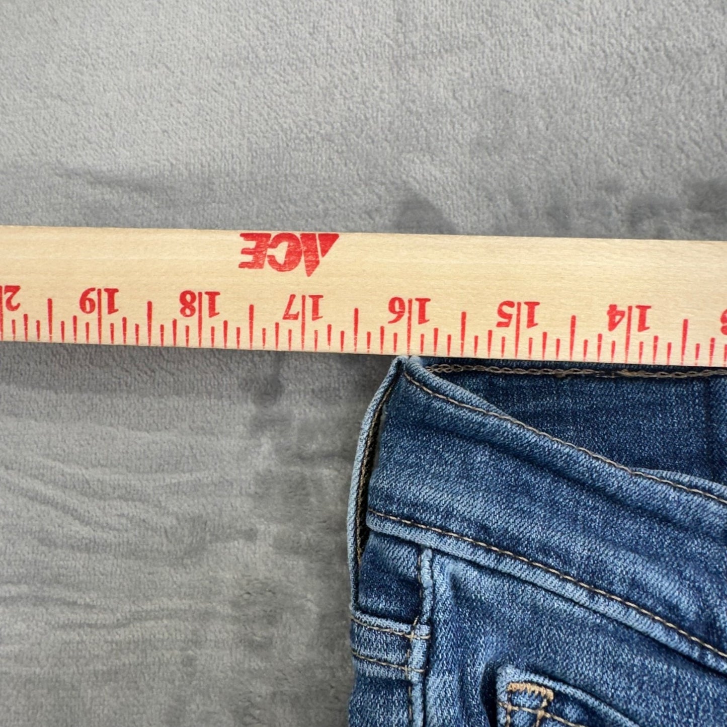 Levi's Women's 311 Shaping Skinny Jeans Size 32 Blue Medium Wash #2020