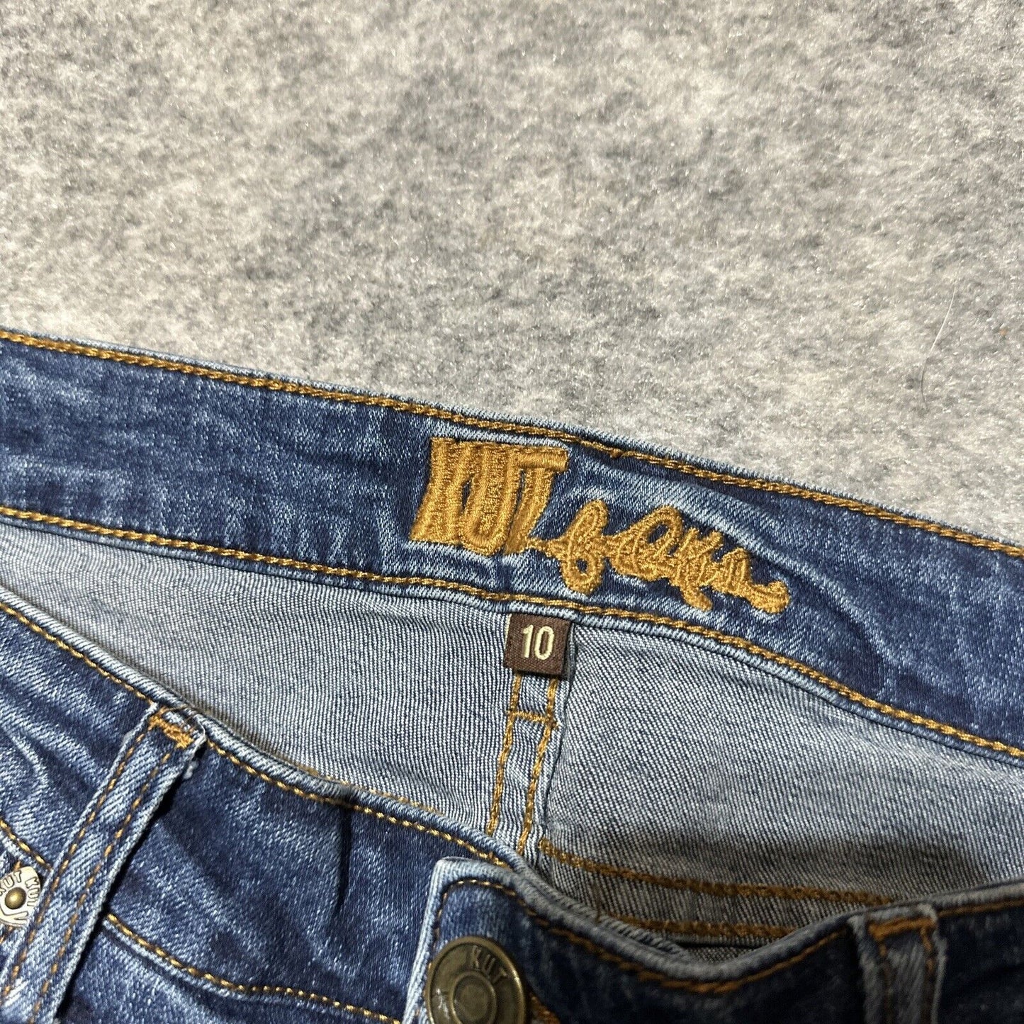 KUT From The Kloth Women's Straight Jeans Size 10 Blue Dark Wash Denim