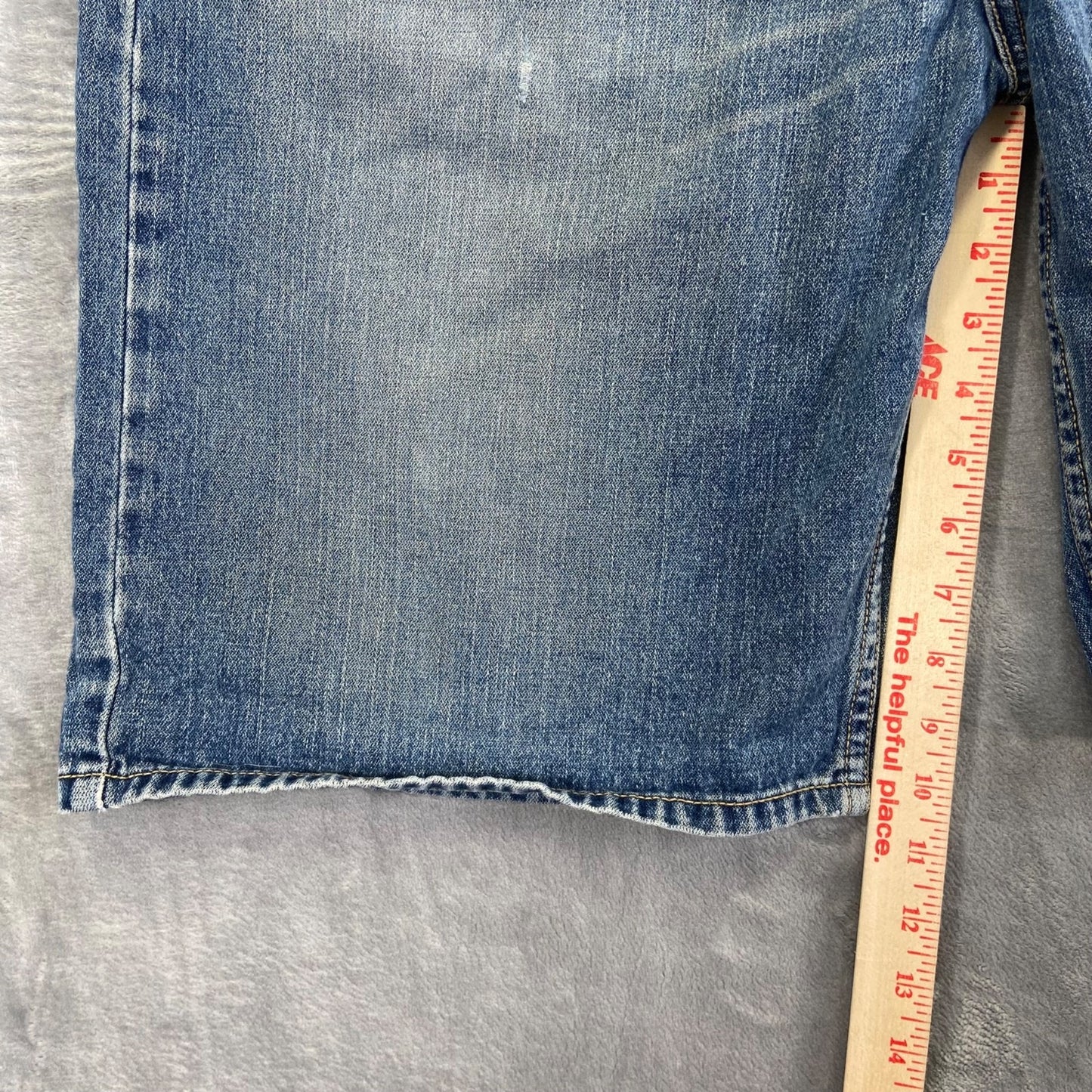 Levi's Men's Loose Straight Denim Shorts Size 36 Blue Distressed