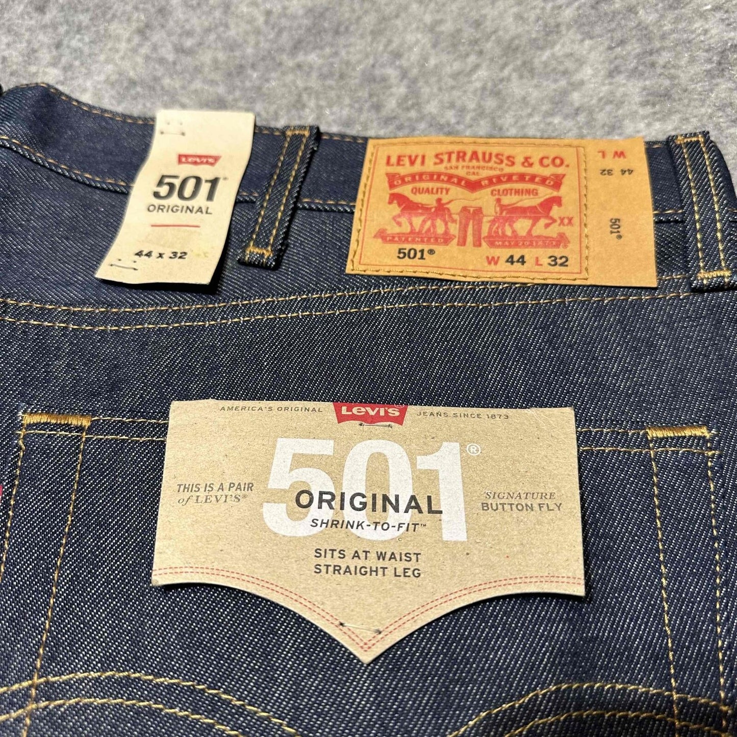 New Levis 501XX Shrink To Fit Men's Original Jeans Size 44x32 Blue Dark Denim