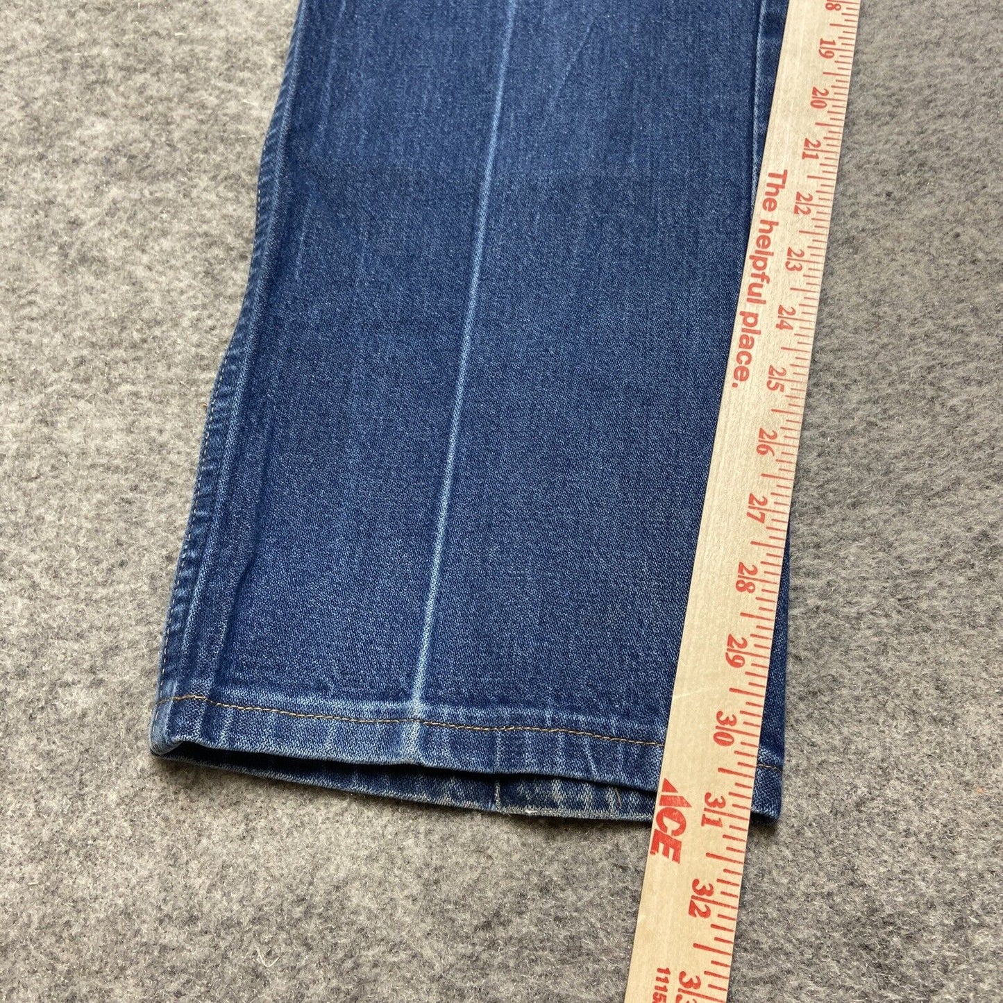 Wrangler 13MWZ Cowboy Cut Jeans Men's Size 40x32 Medium Wash Western