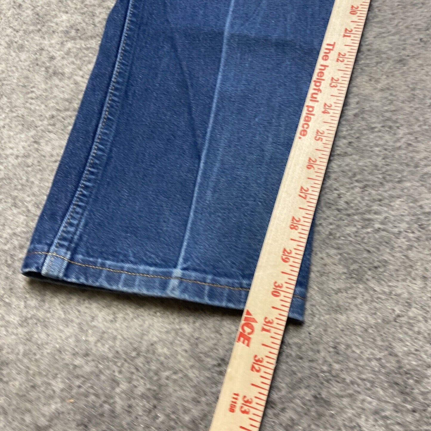 Wrangler 13MWZ Cowboy Cut Jeans Men's Size 40x32 Medium Wash Western
