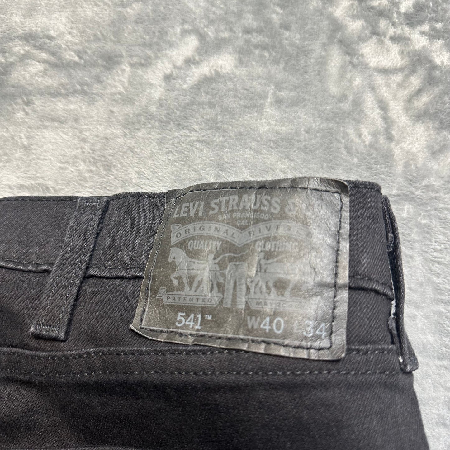 Levi's Regular Tapered Jeans Men's Size 40x34 Black Denim