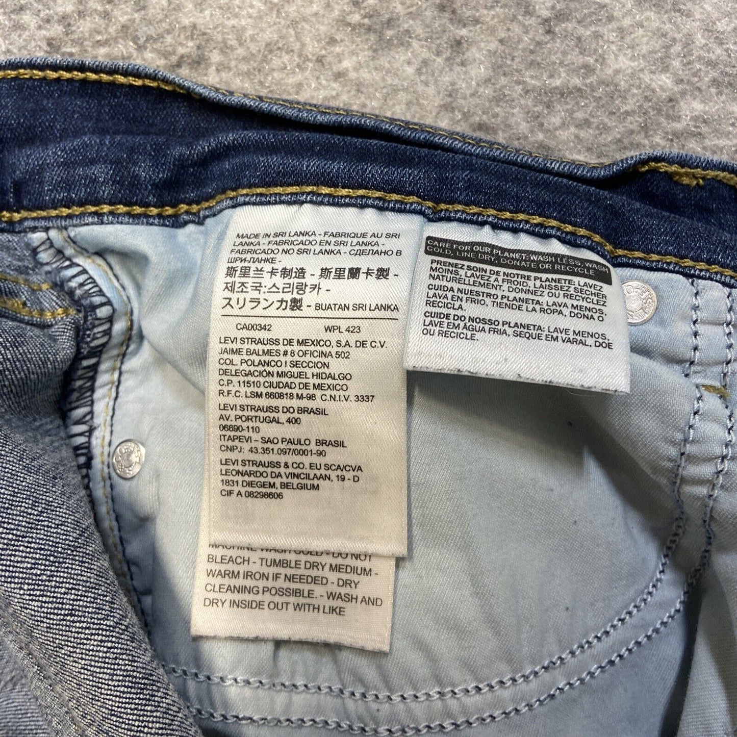 Levi's 311 Shaping Skinny Jeans Women's Size 34 Dark Blue Denim 34x30