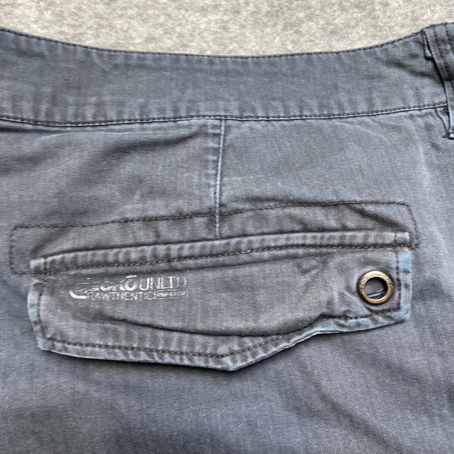 Ecko Unltd. Men's Shorts Size 46 Cargo Black