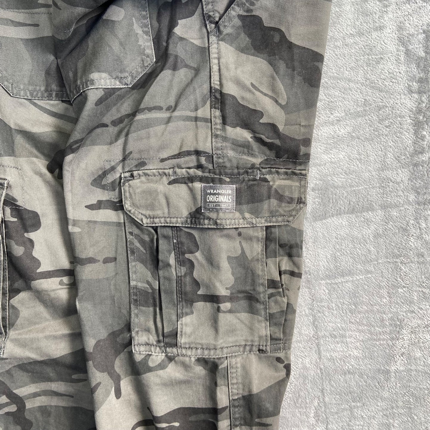 Wrangler Originals Cargo Pants Men's 34x32 Camo 100% Cotton Outdoor