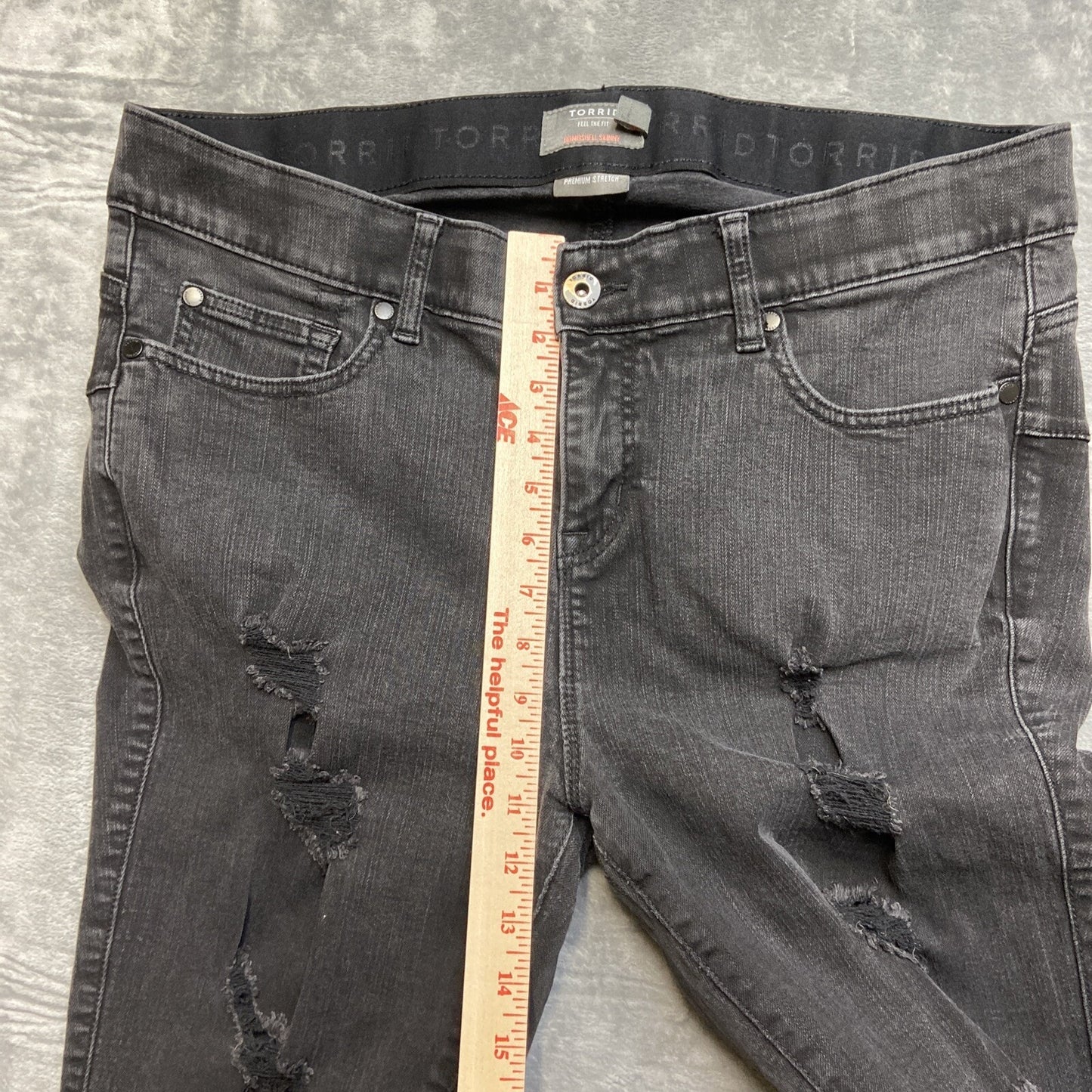 Torrid Premium Stretch Bombshell Skinny Distressed Jeans Women’s Size 18R Black