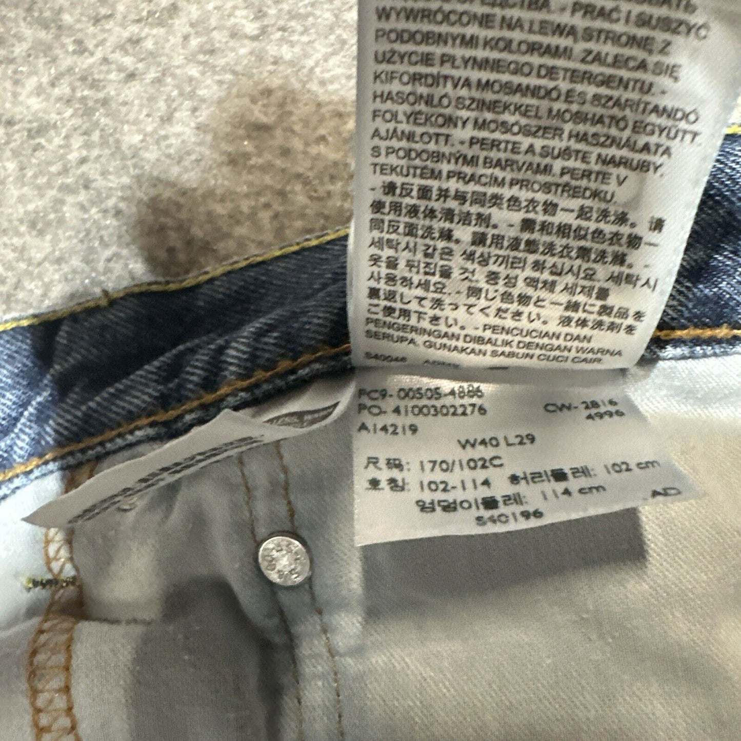 Levi's 505 Regular Fit Men's Straight Jeans Size 40x29 Blue Medium Wash Denim