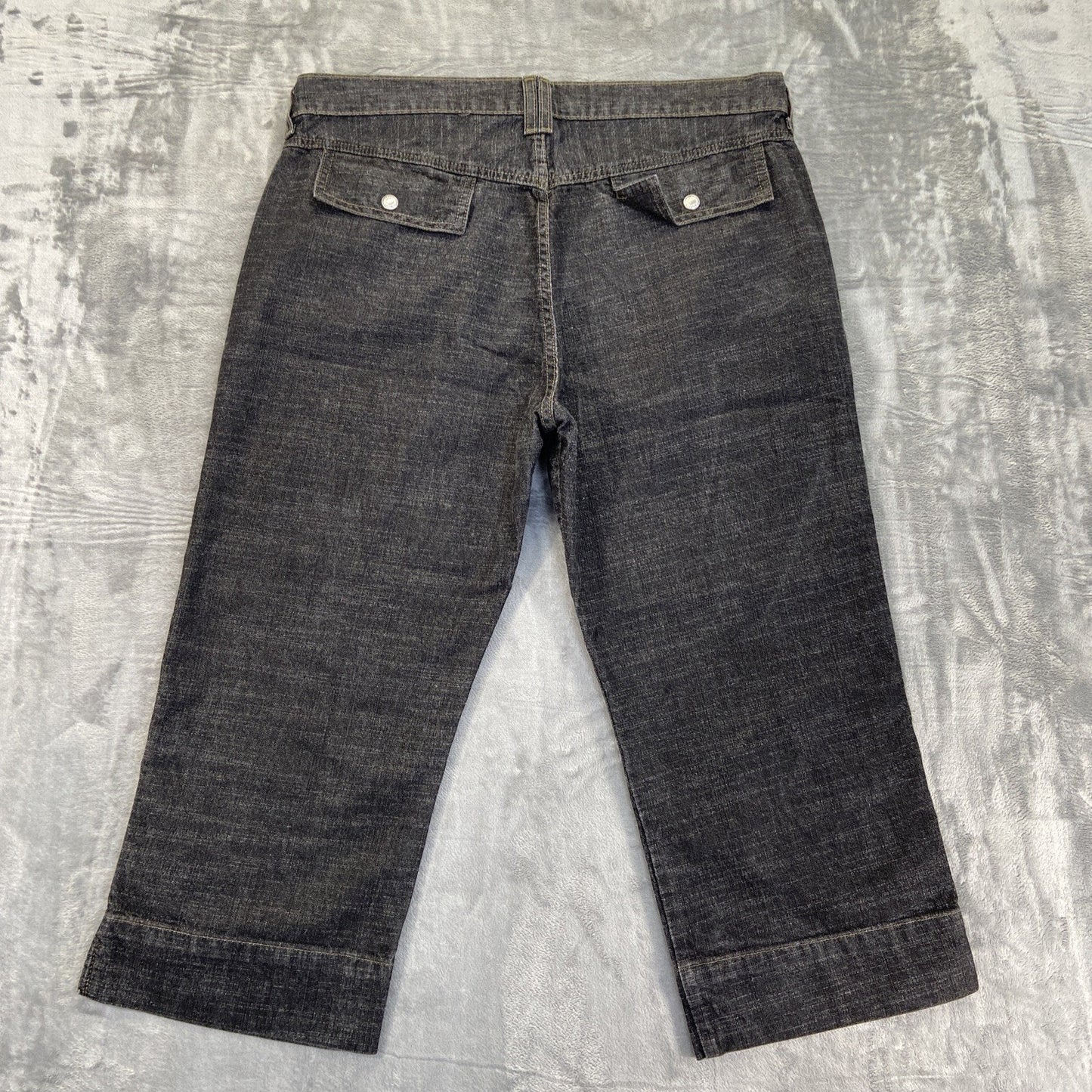 Levi's Straight Cuffed Capri Jeans Women's Size 16 Mis Black Denim