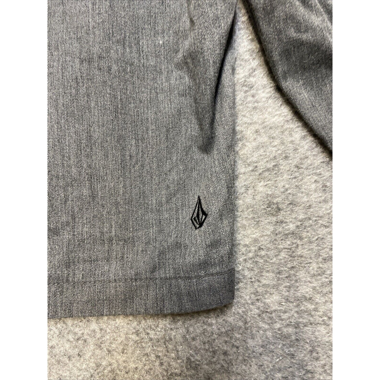 Volcom Frickin Chino Shorts Men's Size 32 Gray Casual Shorts