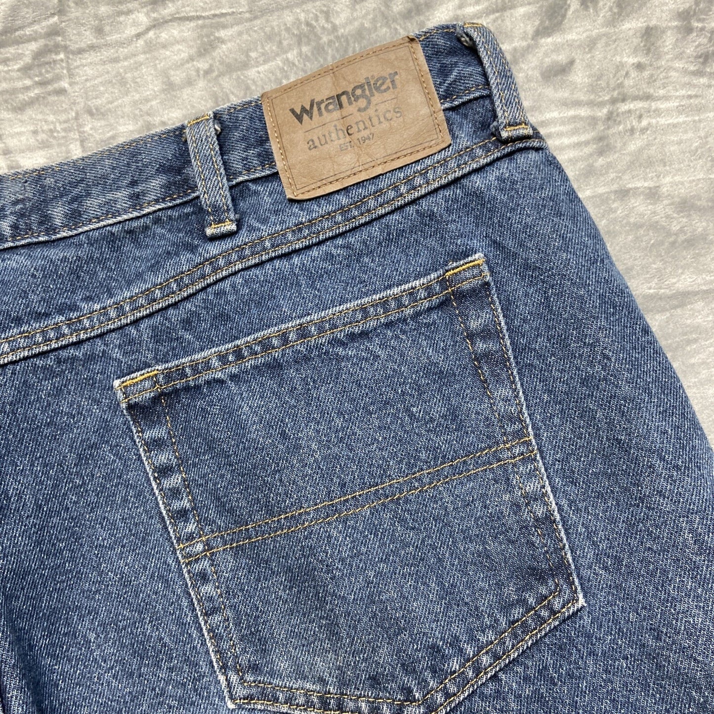 Wrangler Authentics Straight Jeans Men’s Size 40x27 Blue Denim