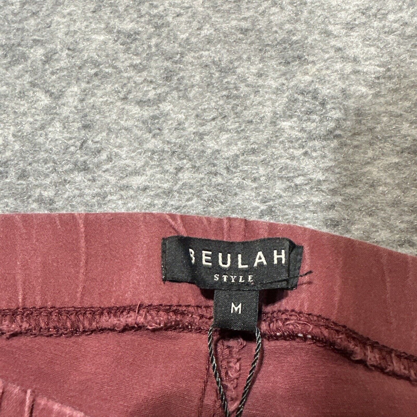 New Beulah Women's Skinny Fit Leggings Size M Medium Red Dark Wash Pants