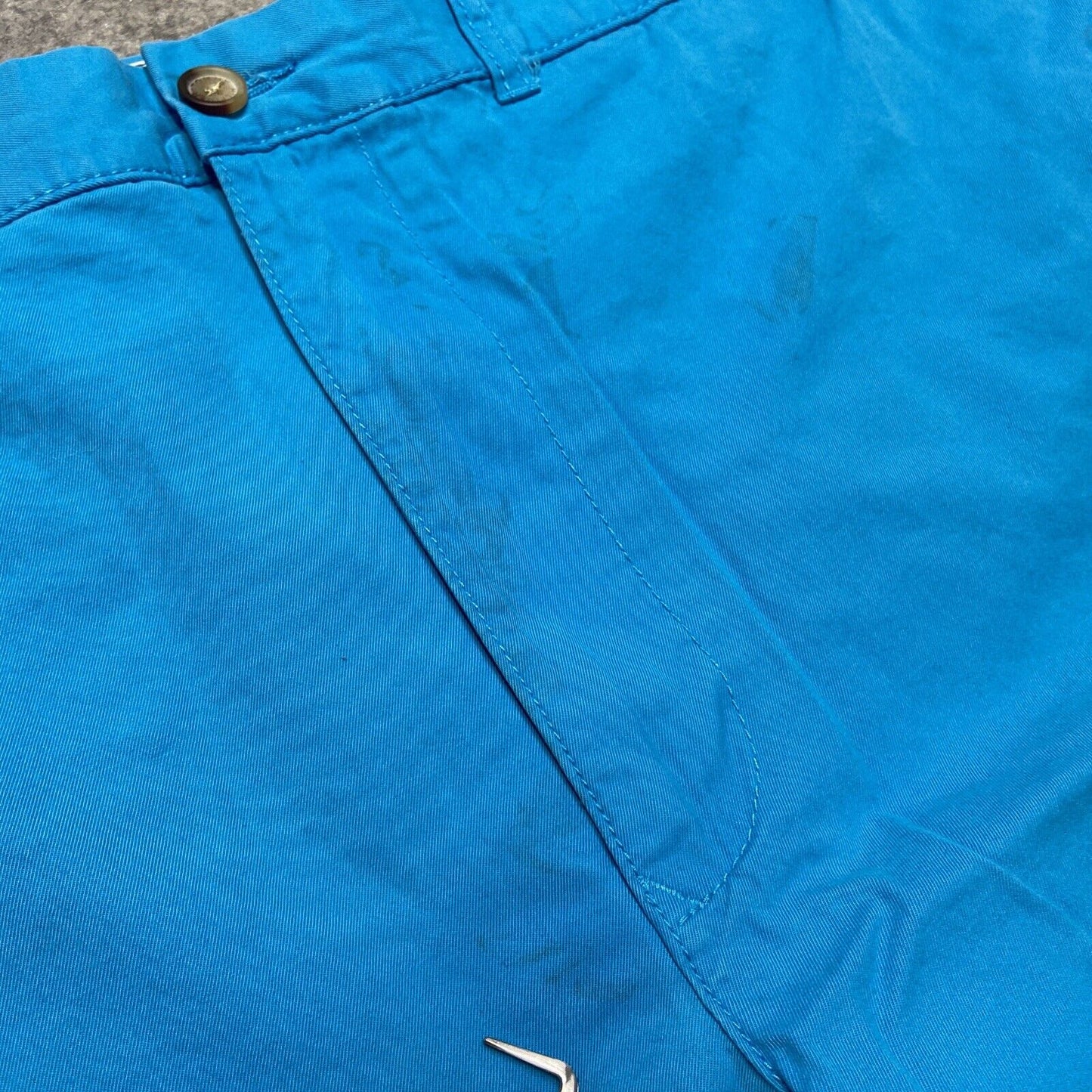 Tommy Hilfiger Chino Shorts Men's Size 46R Light Blue Casual Summer Shorts